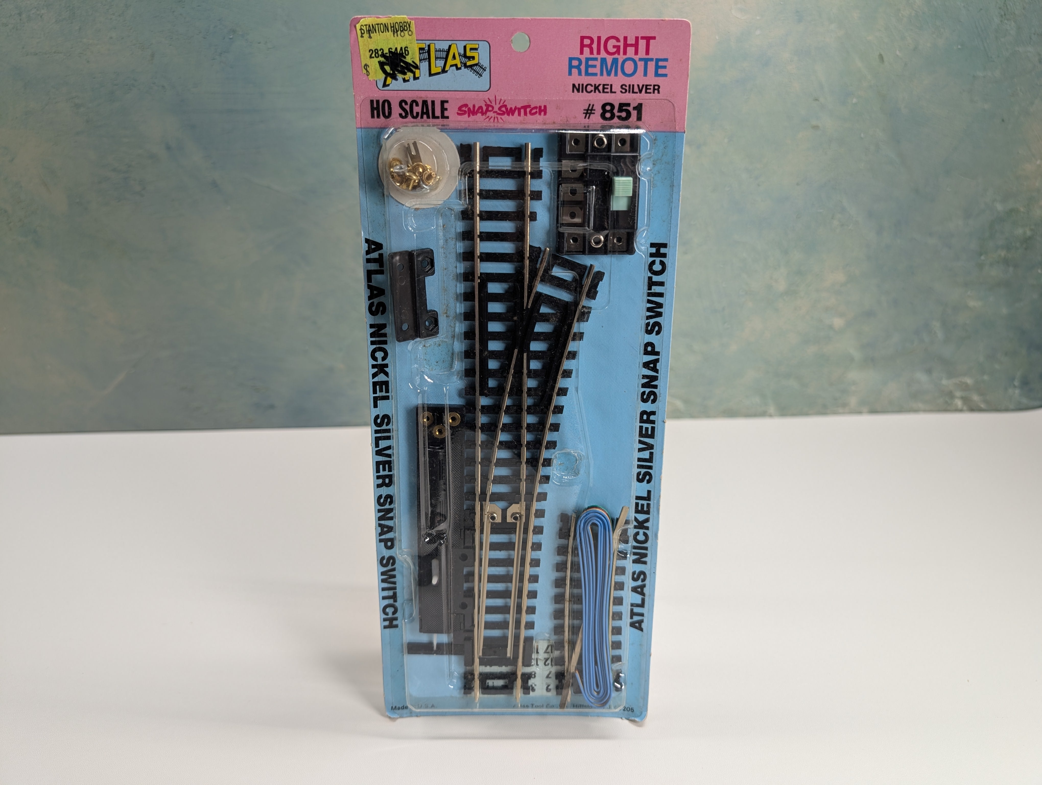 Atlas 851 HO Scale Right Remote Snap-Switch, Code 100, Nickel Silver