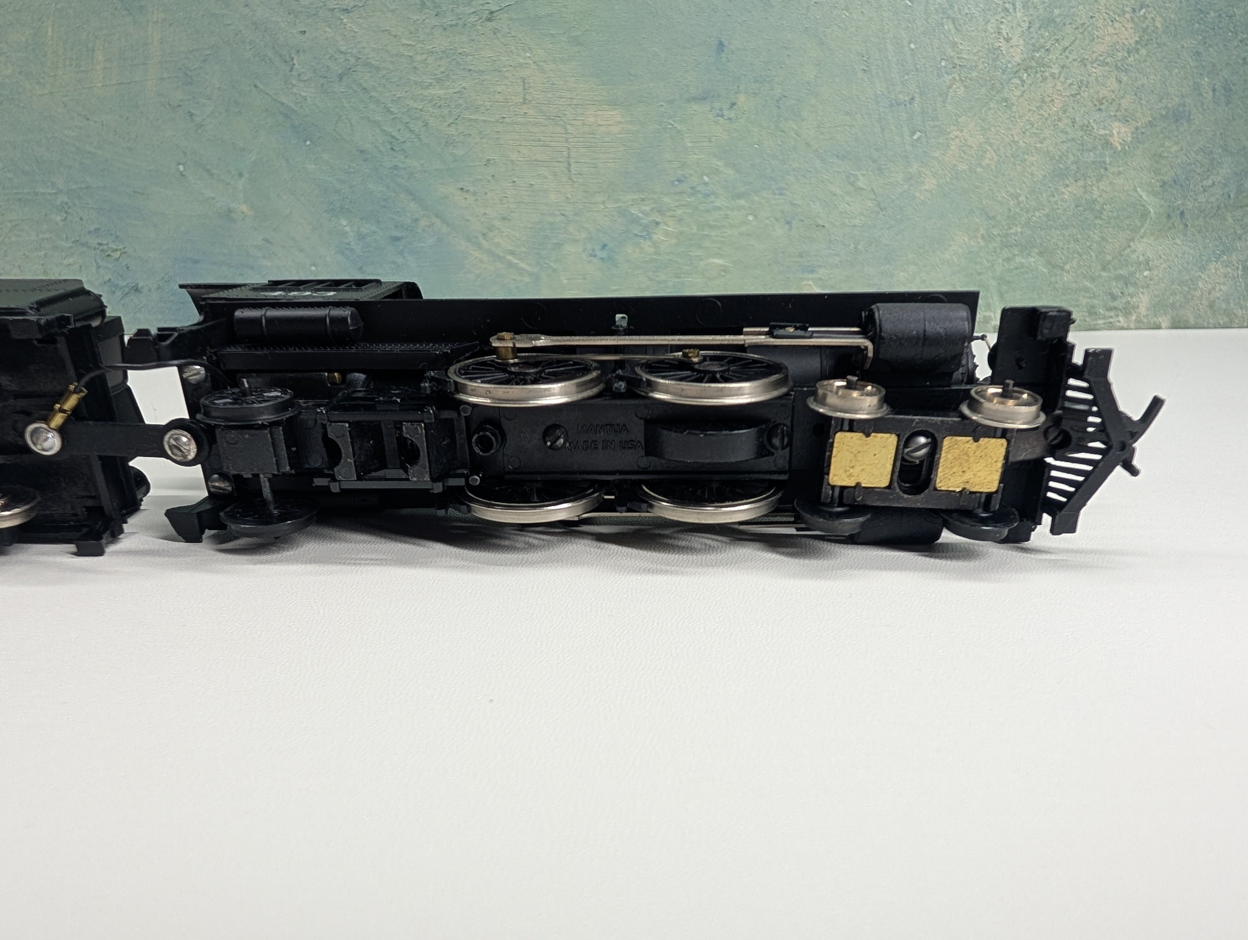 USED Mantua 336-064 HO Scale Atlantic 4-4-2 Steam Locomotive Chicago & North Western #493 Runs DC