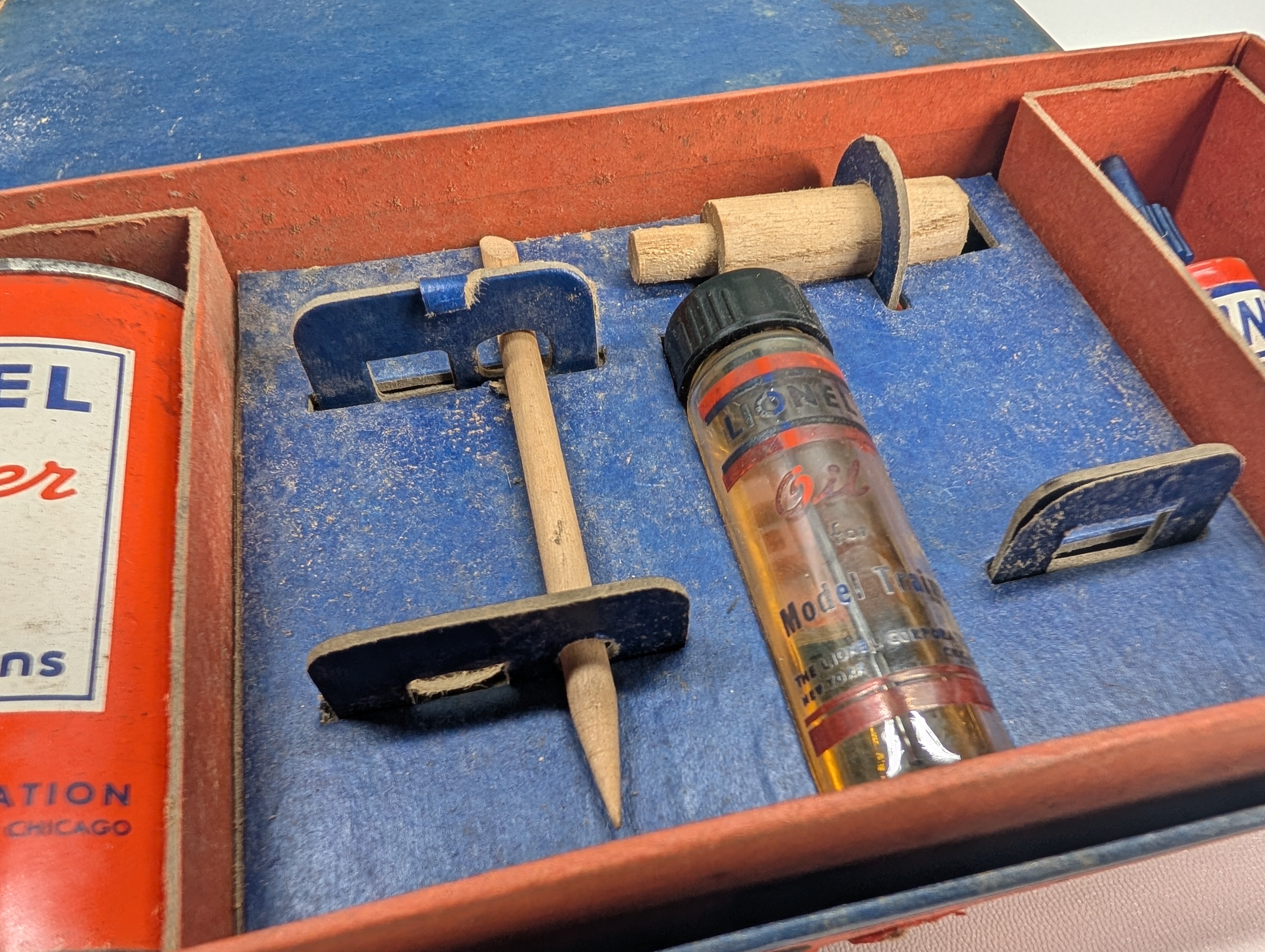 USED Lionel 927 O Lubricating and Maintenance Kit for Model Trains Vintage