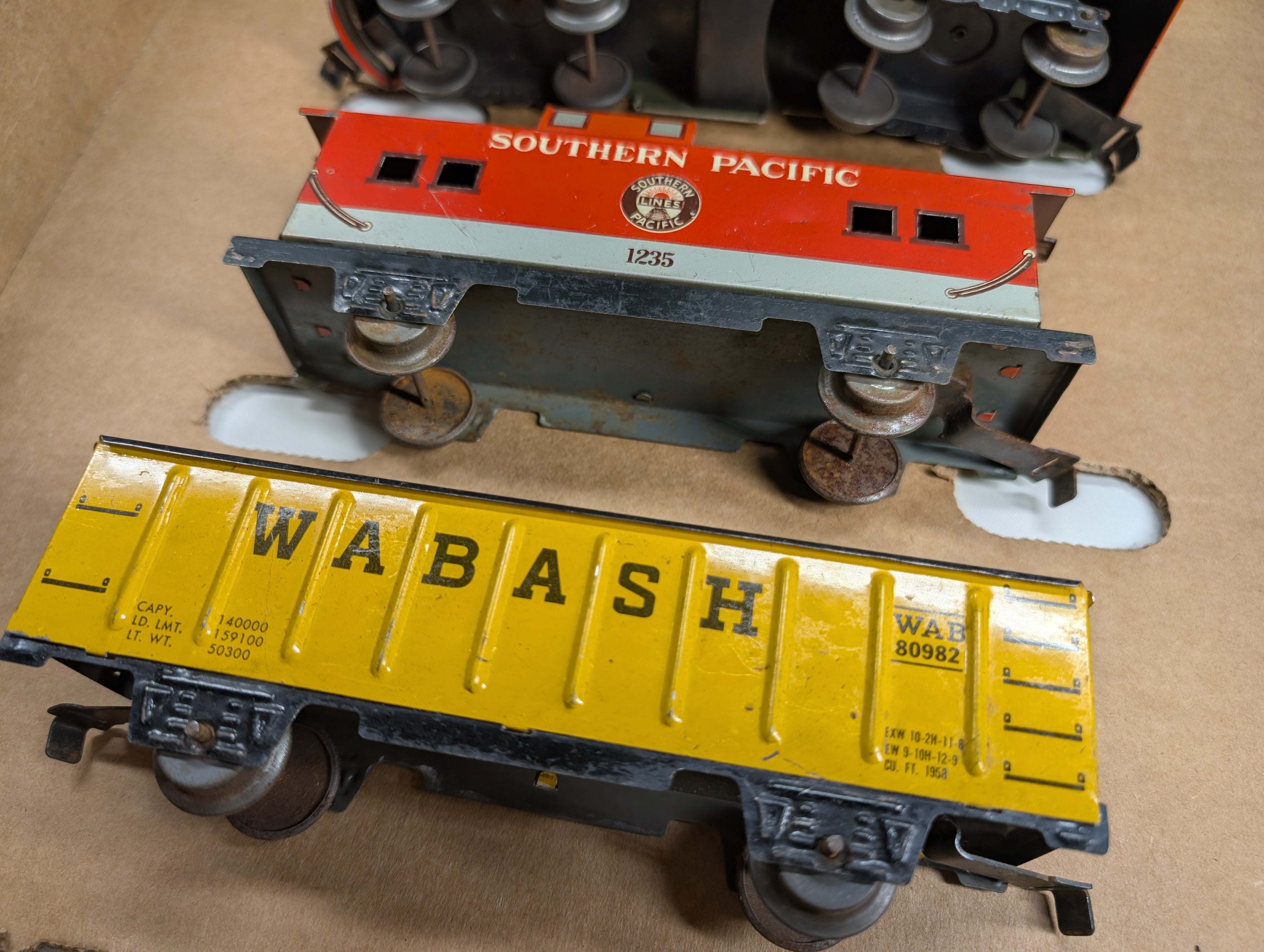 USED Marx O Powered & Unpowered Diesel Locomotives, Caboose & Gondola Southern Pacific 6000, 1235, Wabash 80982 Vintage