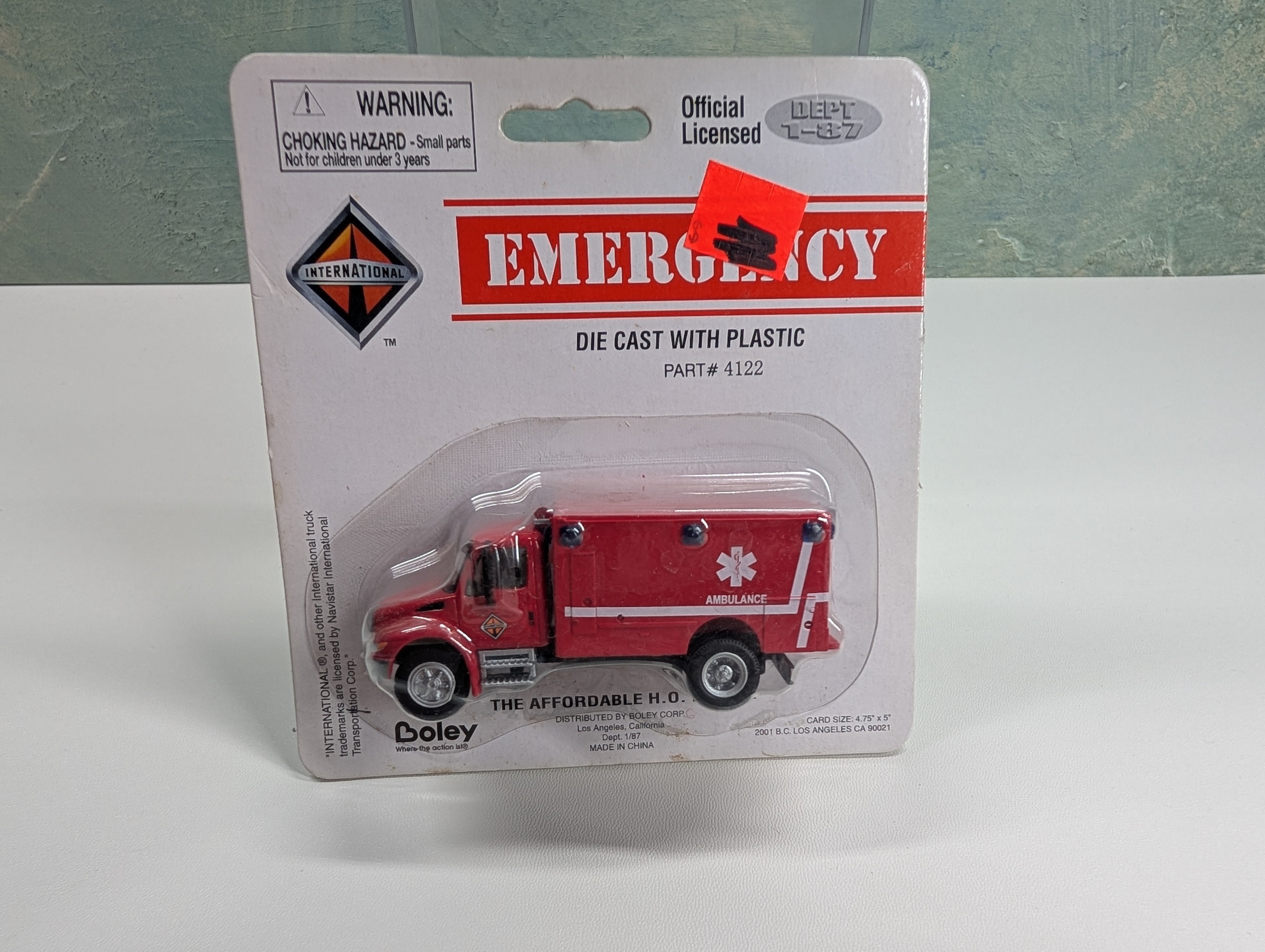 Boley HO Scale International Red Emergency Ambulance