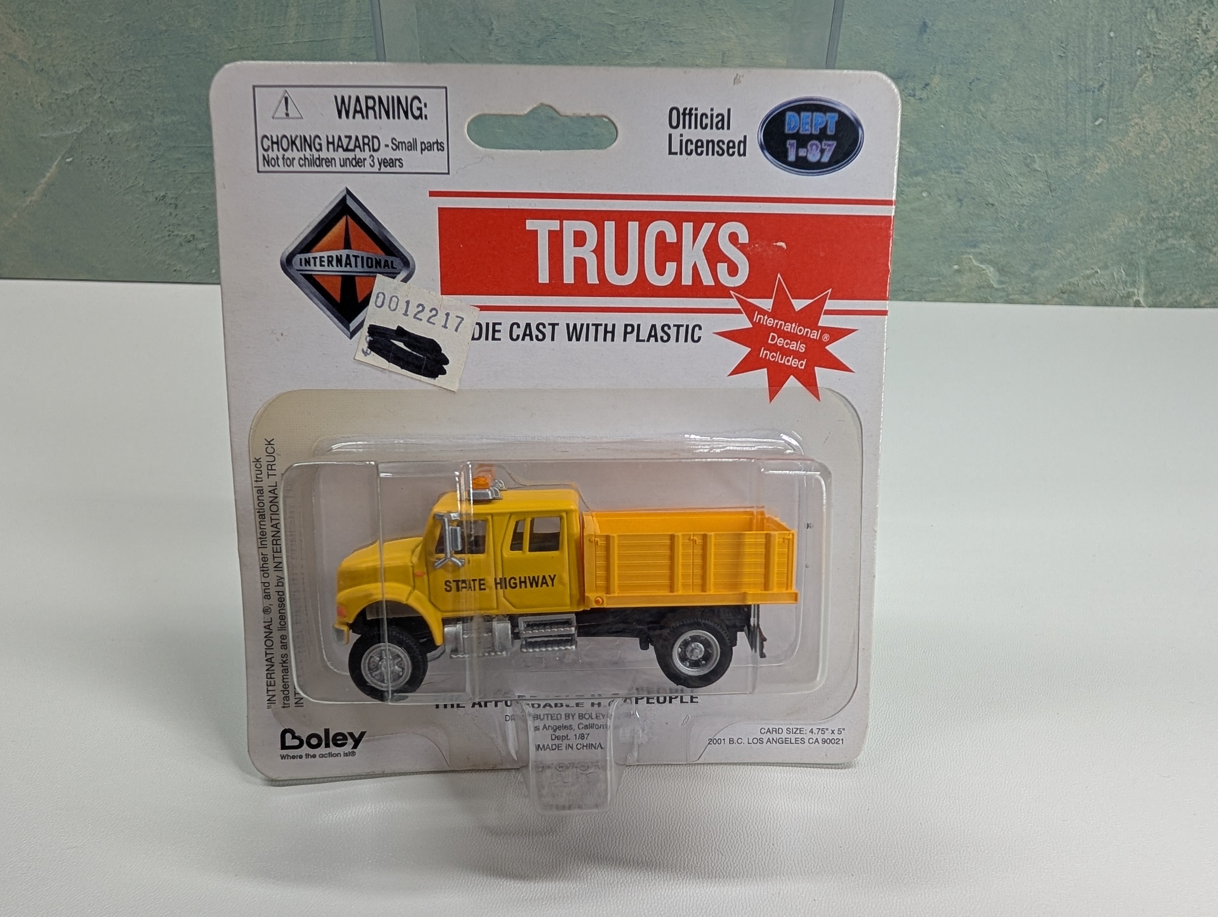 Boley HO Scale International Yellow State Highway Stake Truck