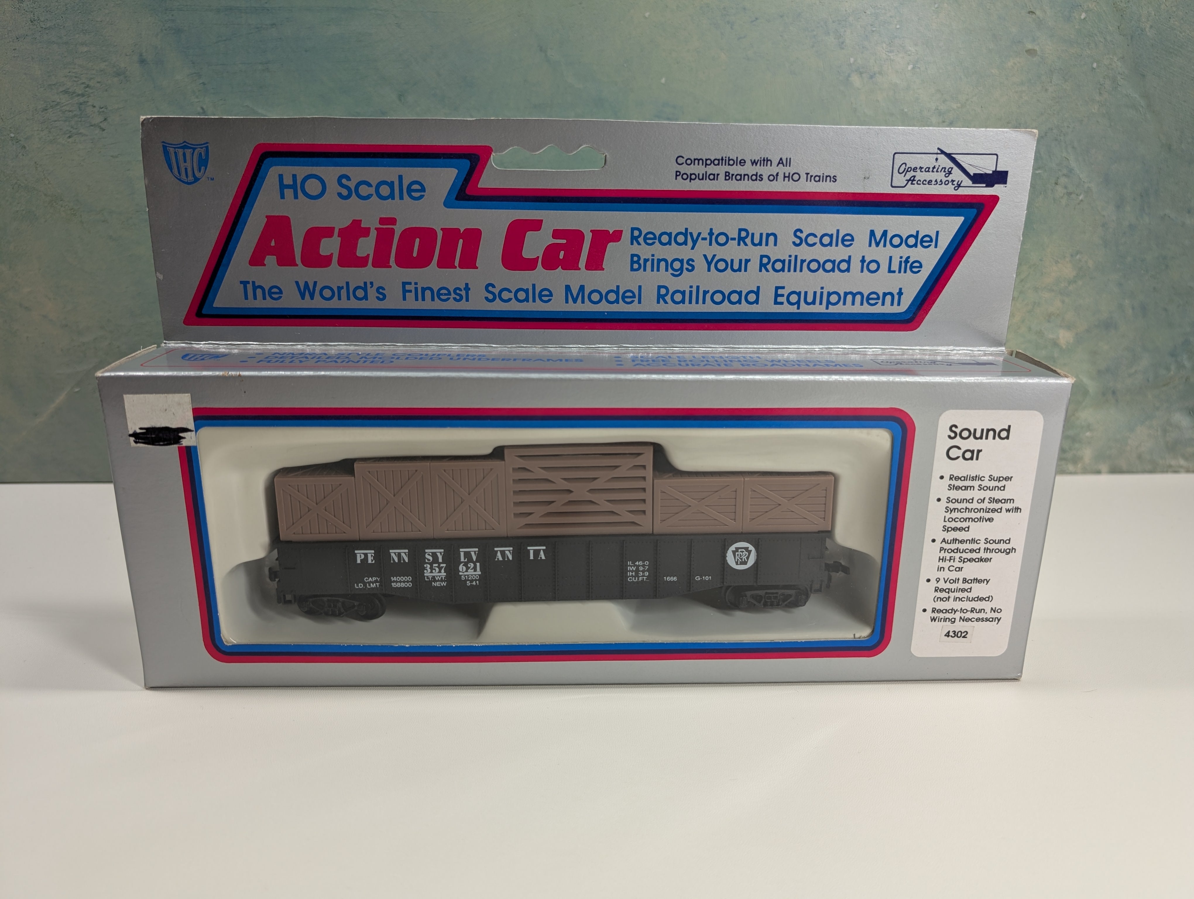 IHC 4302 HO Scale Sound Car Pennsylvania #357621