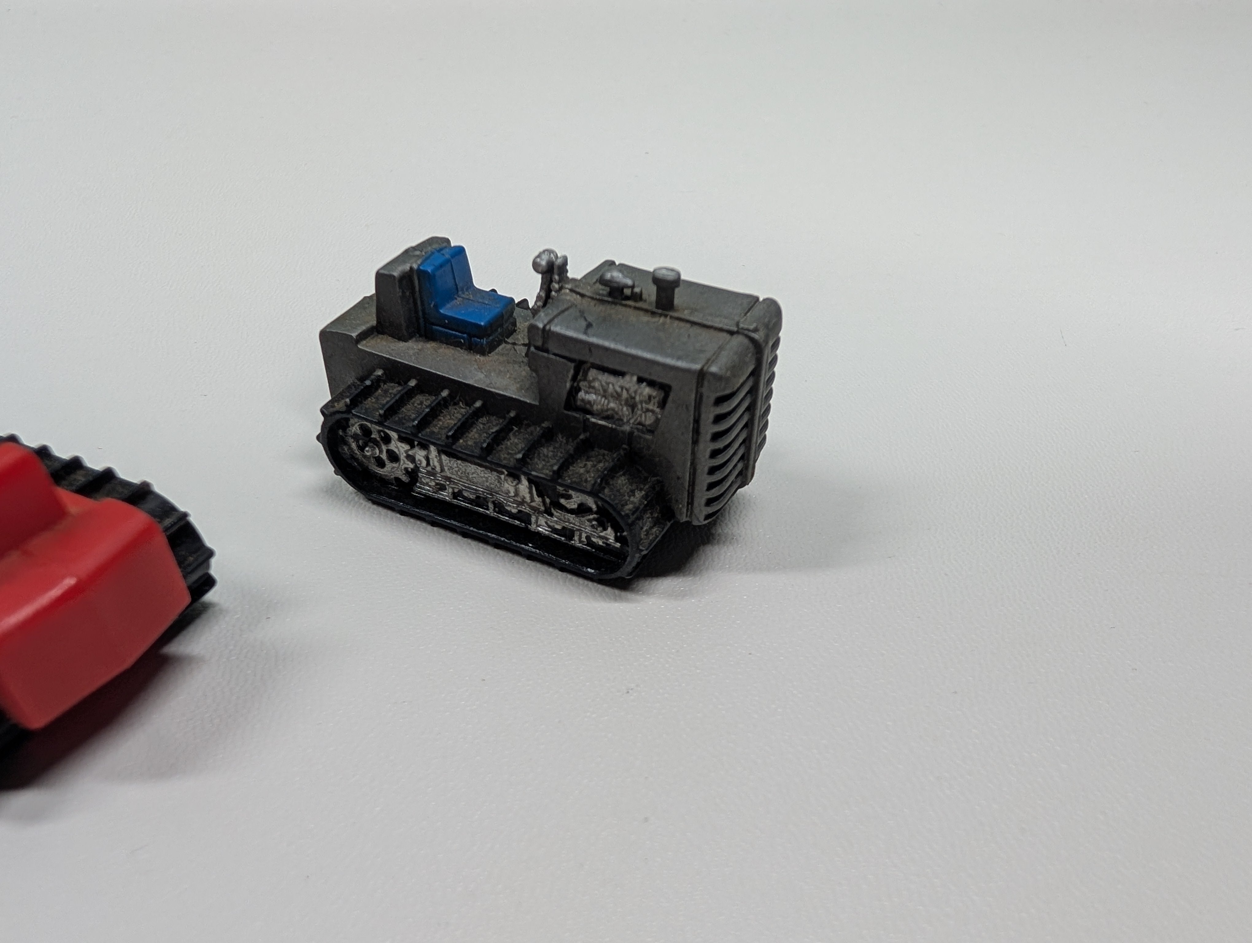 USED Tyco HO Scale Flat Car Tractor Load (3 pcs)