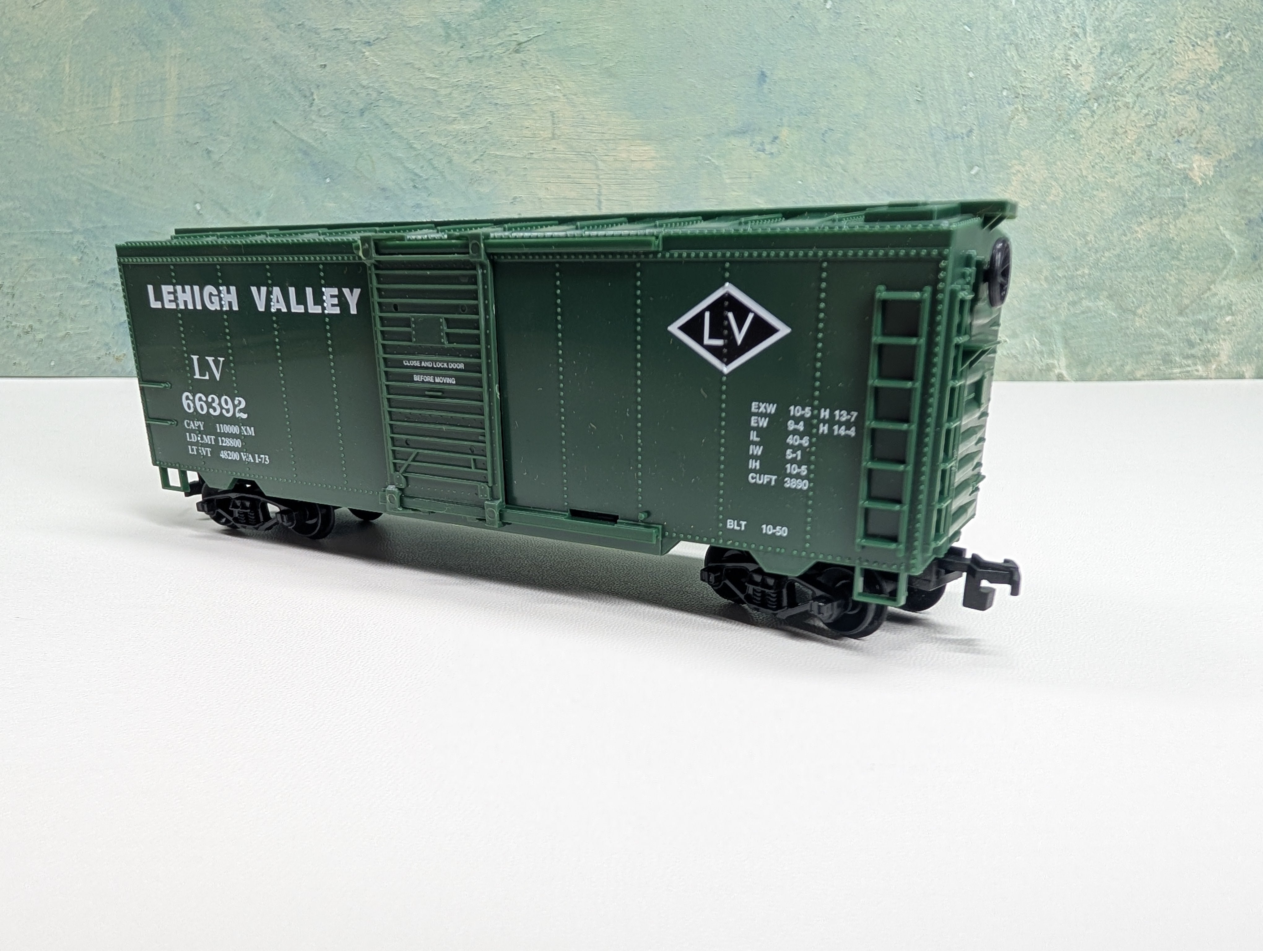 USED Life-Like HO Scale 40' Box Car Lehigh Valley LV #66392