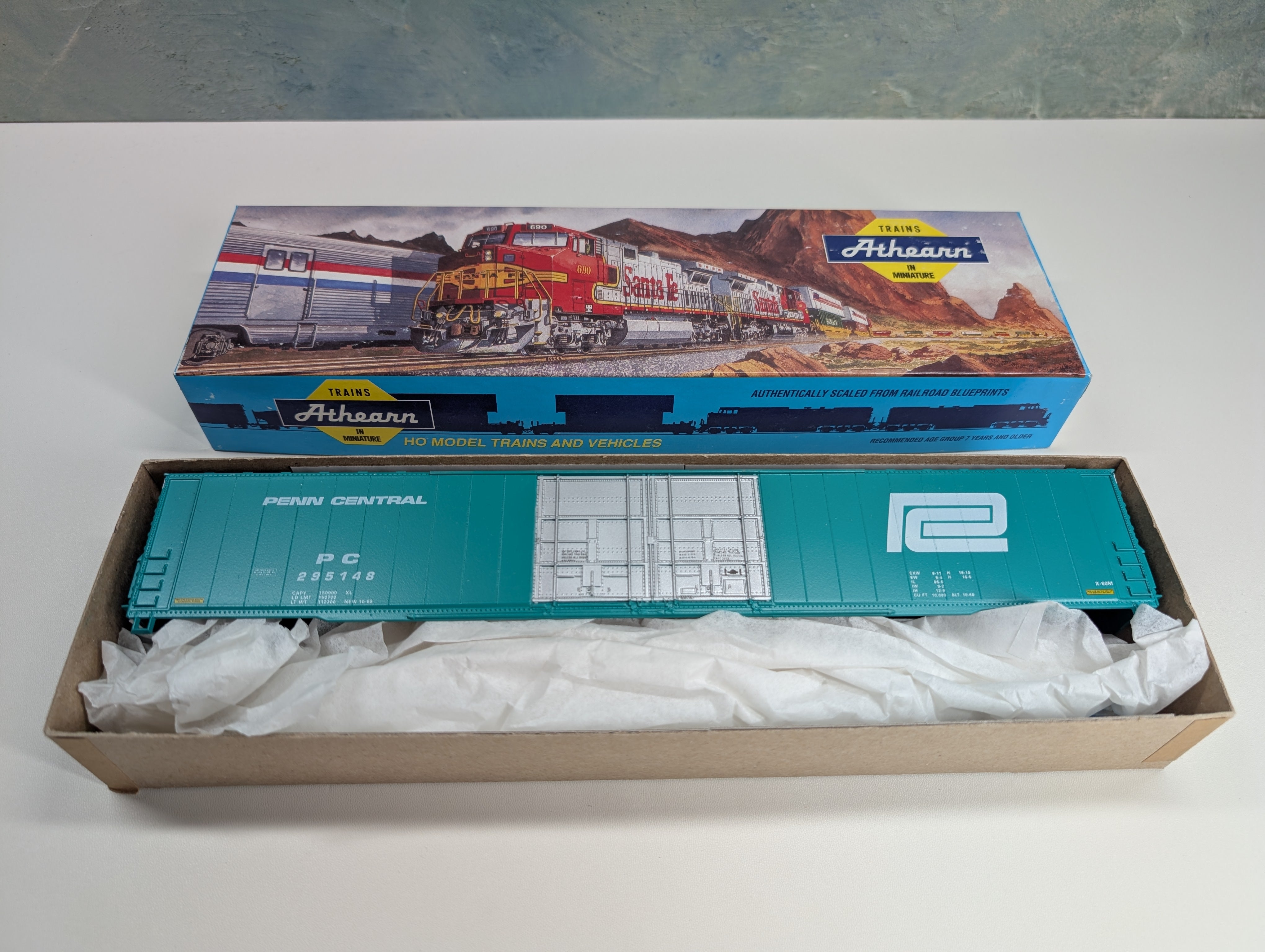 Athearn 1973 HO Scale 86' HI-Cube Box Car Penn Central PC #295148 KIT