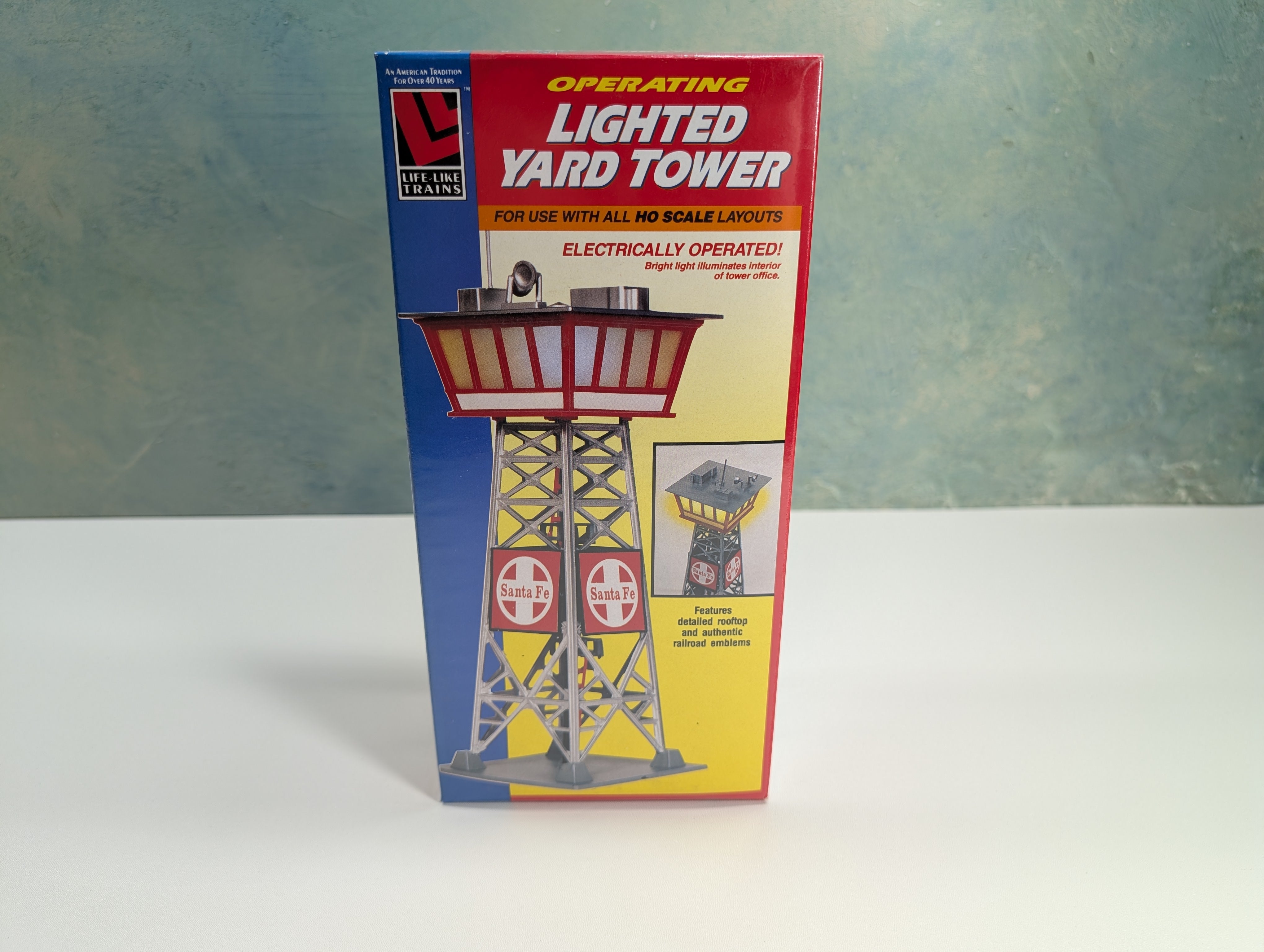 Life-Like 8208 HO Scale Operating Lighted Yard Tower (Sealed) Santa Fe KIT