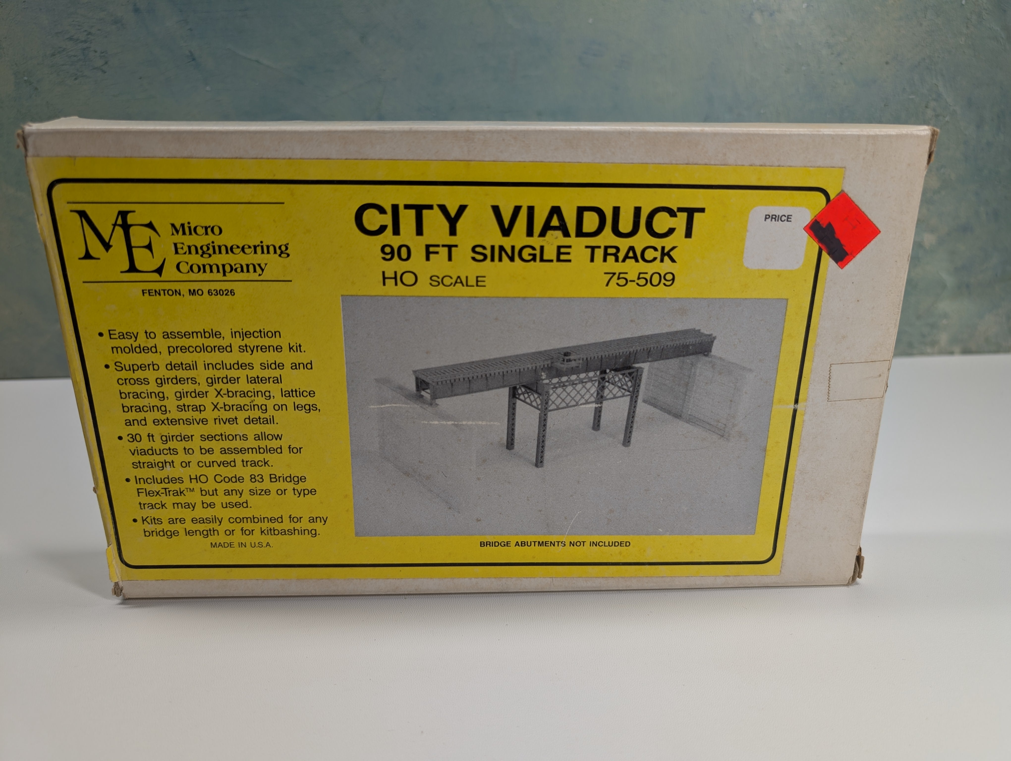 Micro Engineering Company #75-509 HO Scale City Viaduct 90' Single Track Bridge KIT