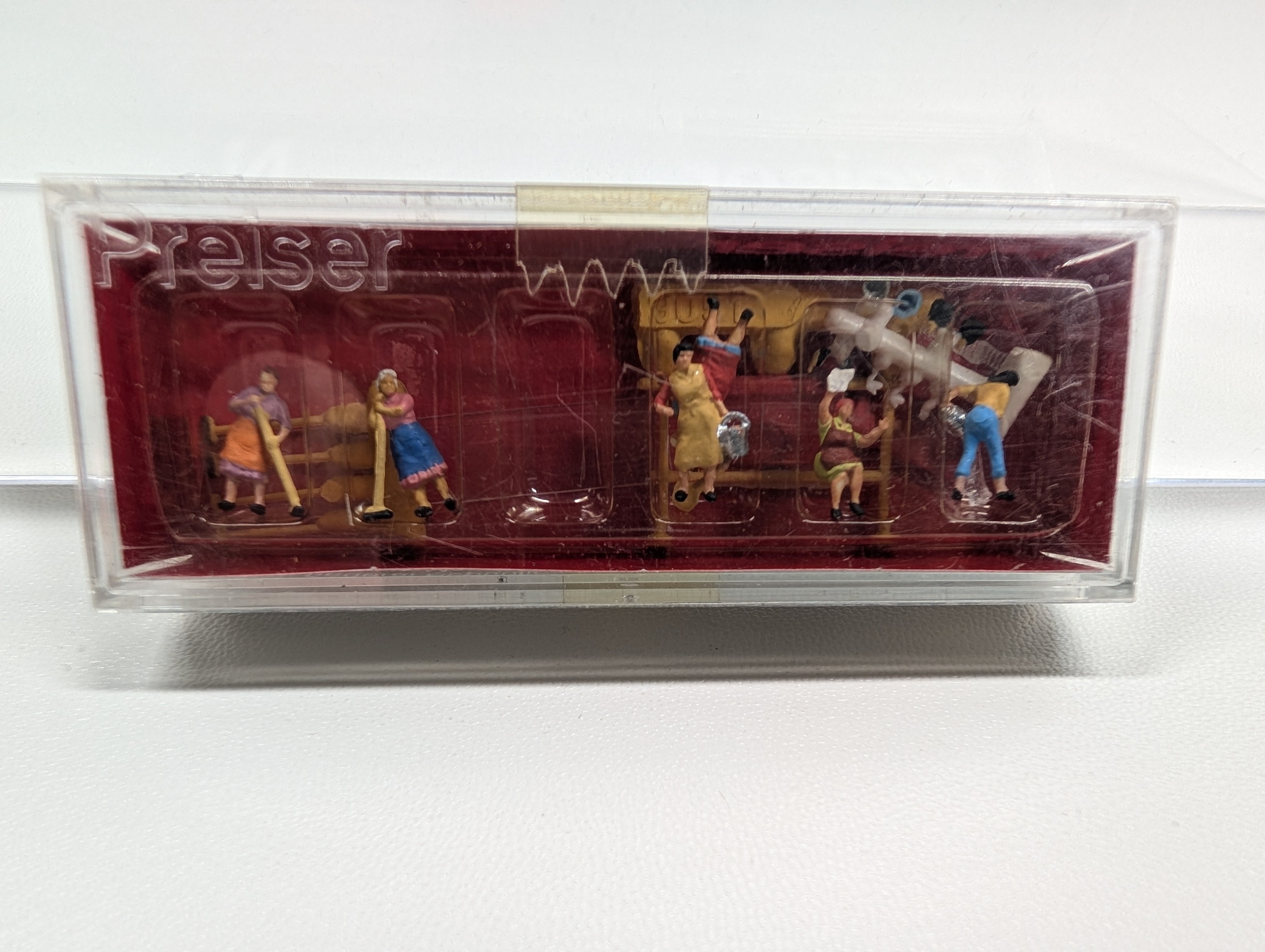 Preiser 79051 N Scale Housewives (6 pcs)