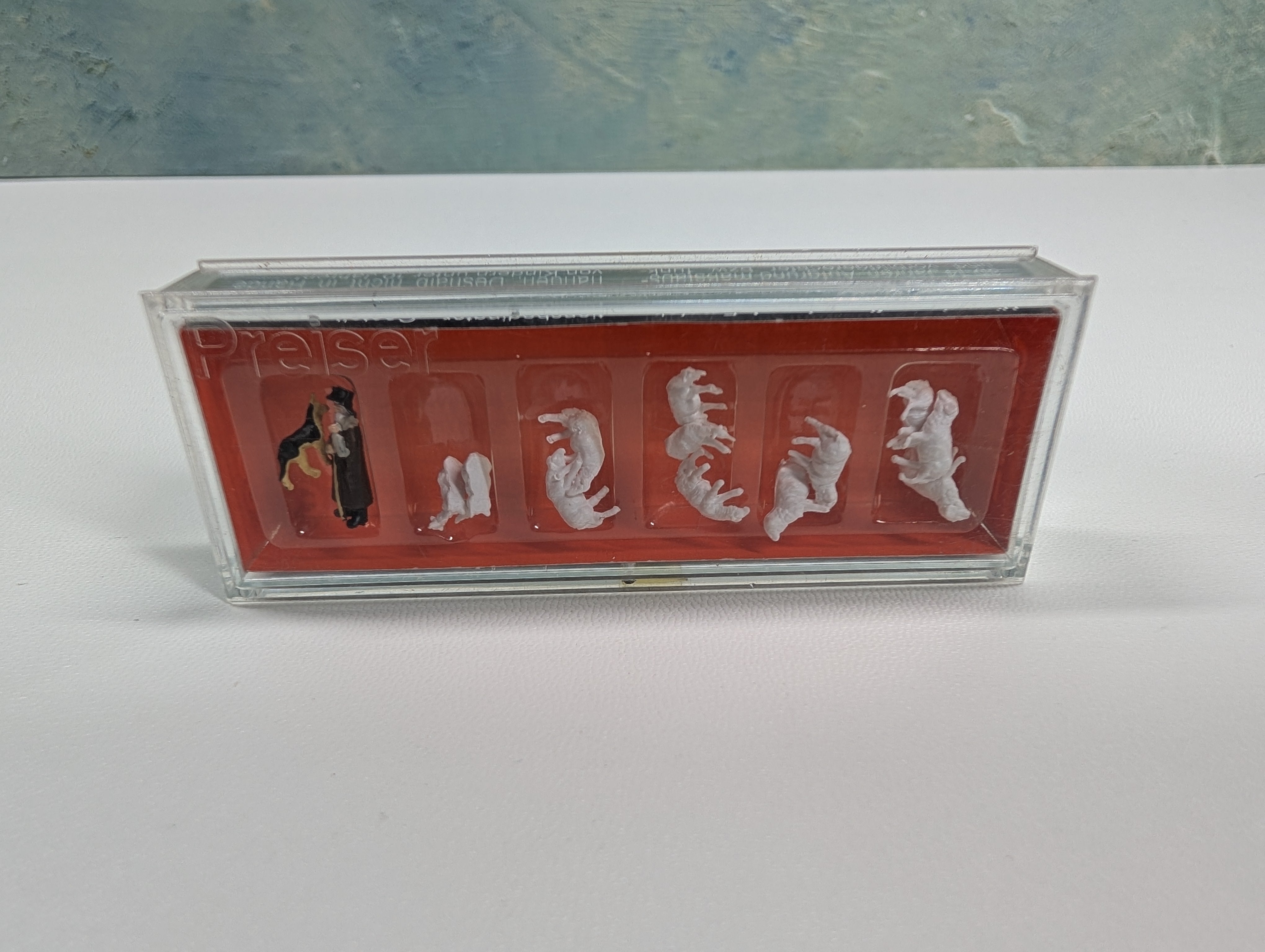 Preiser 79160 N Scale Shepherd with Flock of Sheep and Dog (14 pcs)