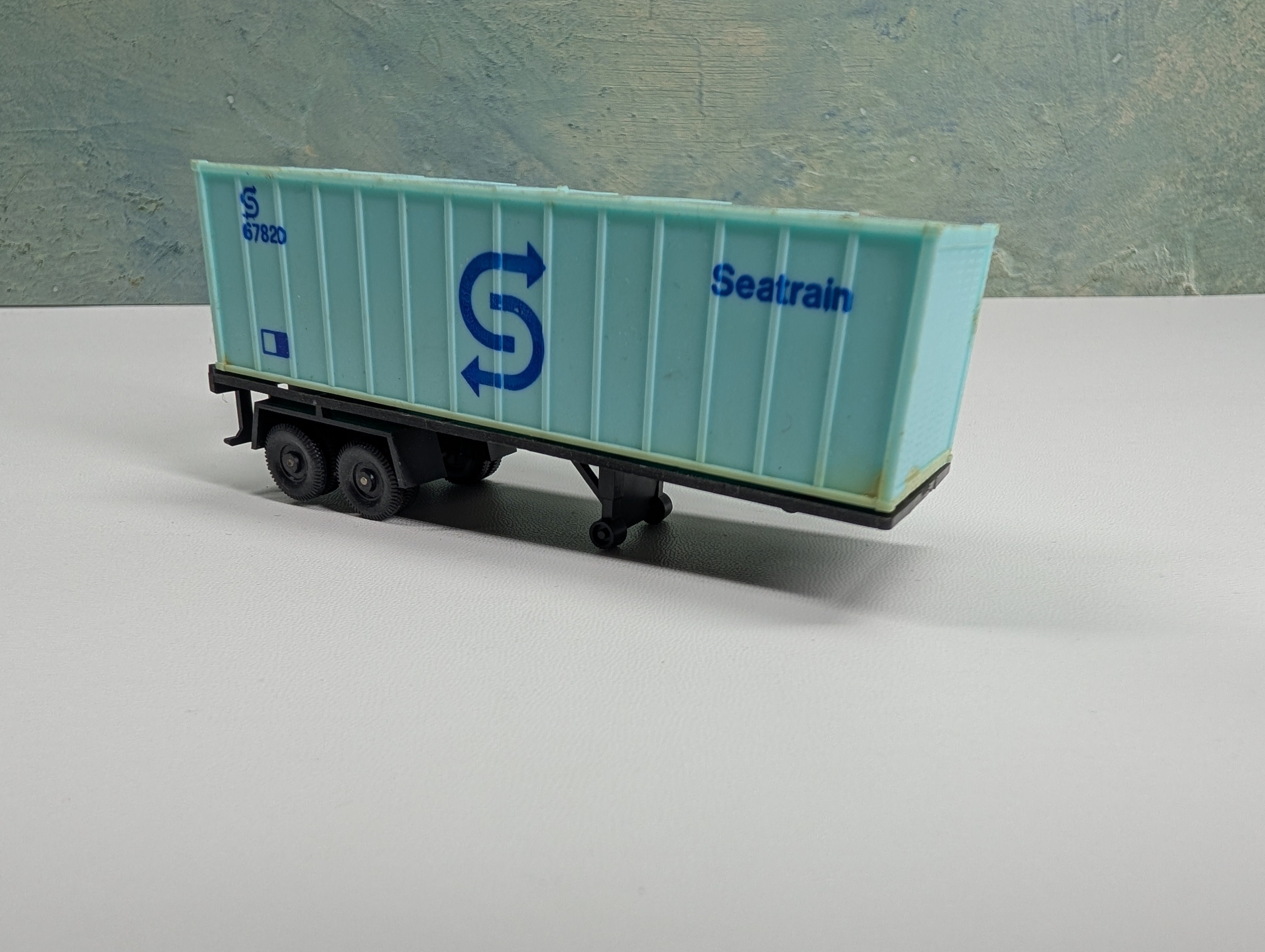 USED HO Scale 30' Trailer Seatrain 67820