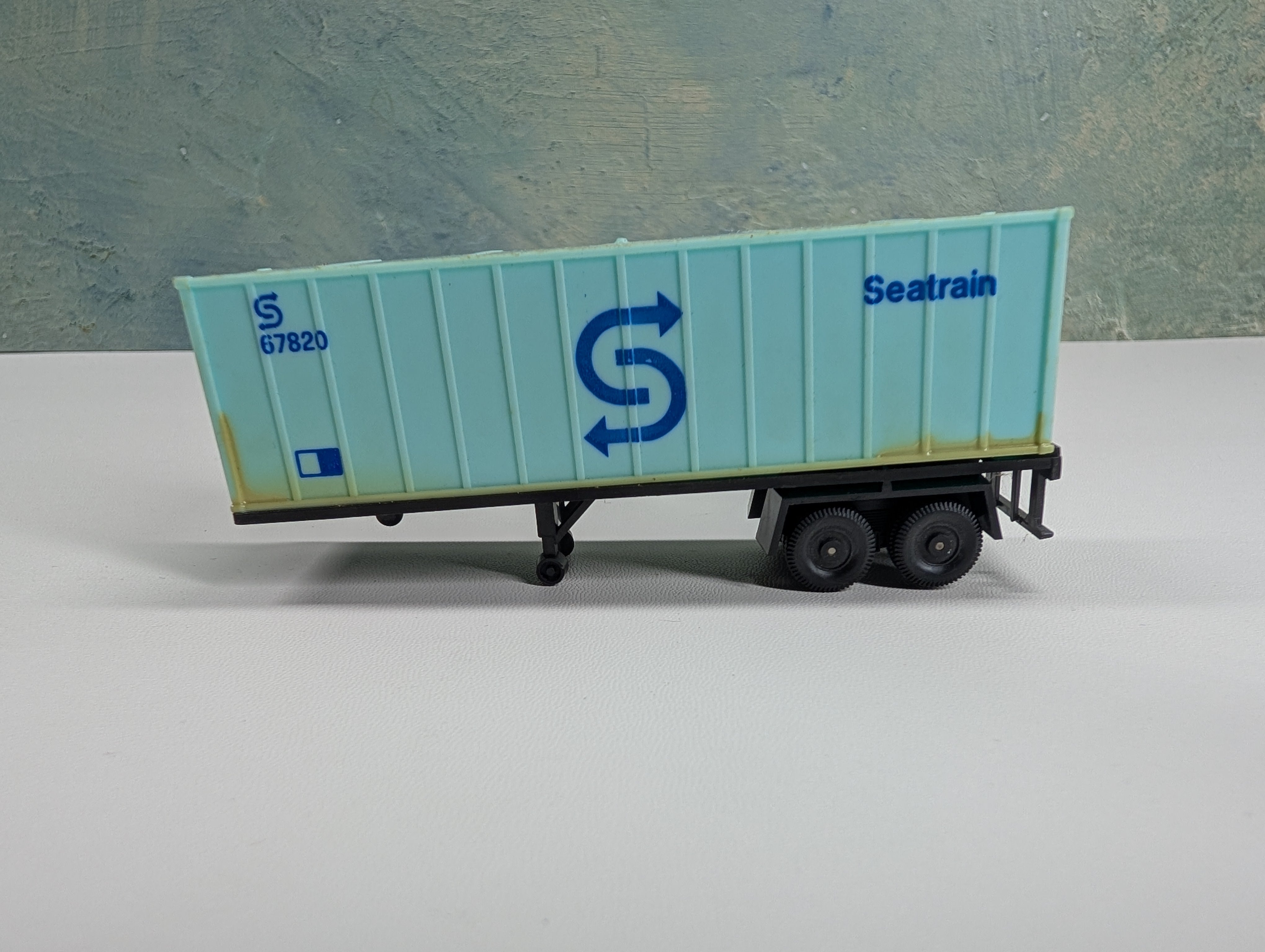 USED HO Scale 30' Trailer Seatrain 67820