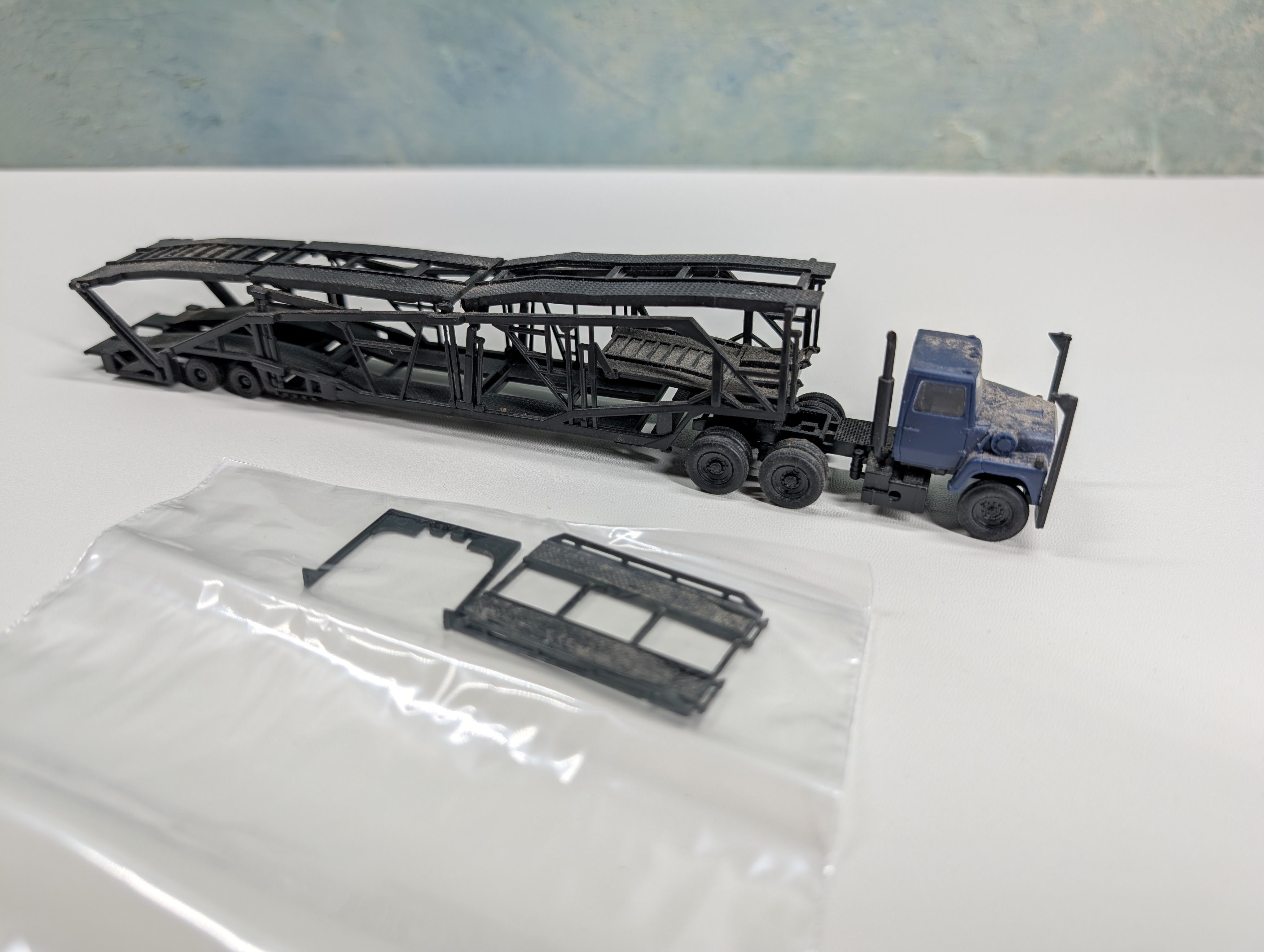 USED Atlas HO Scale Auto Carrier Trailer w/ Cab (needs work)