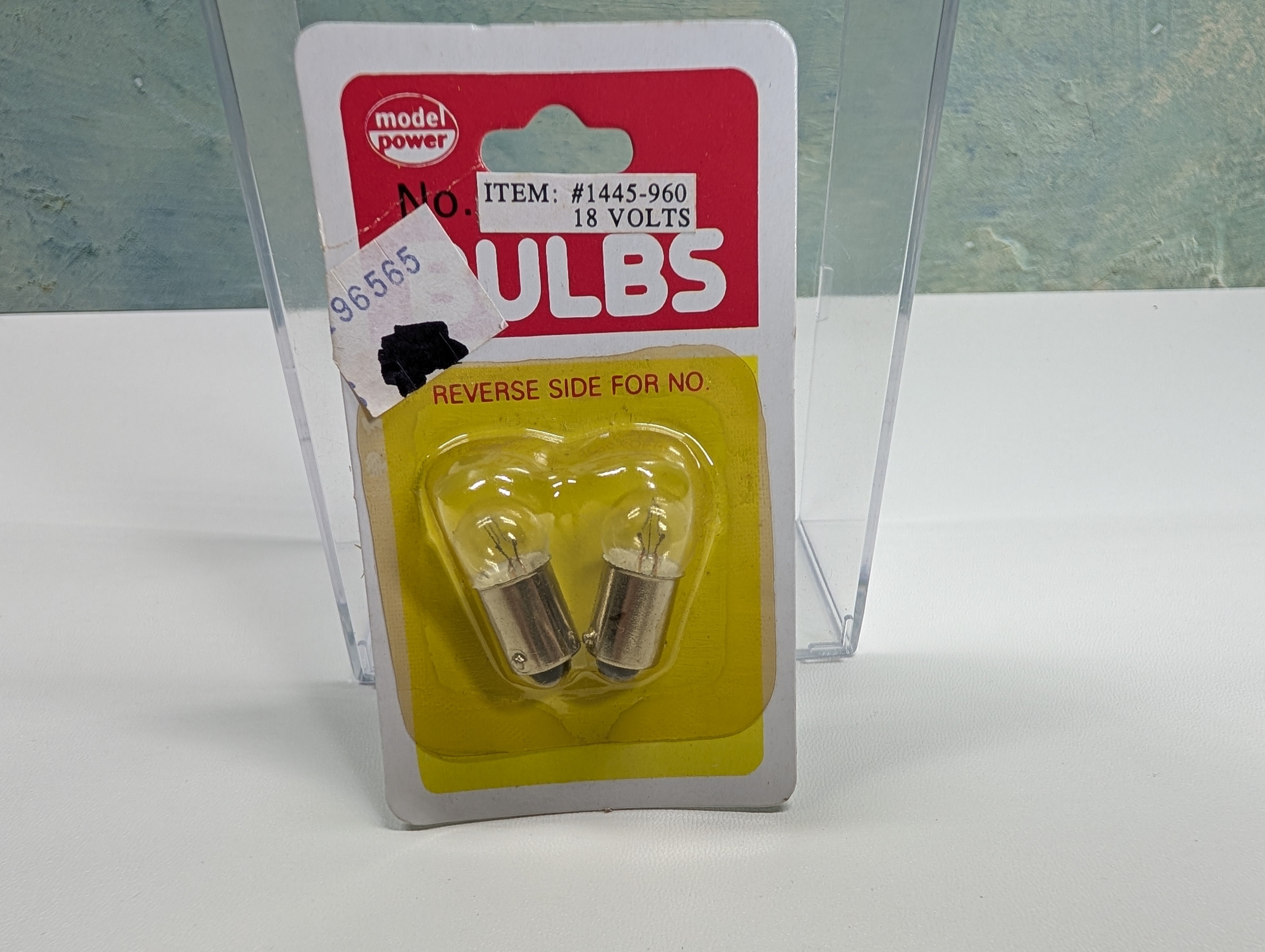 Model Power 1445-960 HO Scale Bulbs 18 Volts (2 pcs)