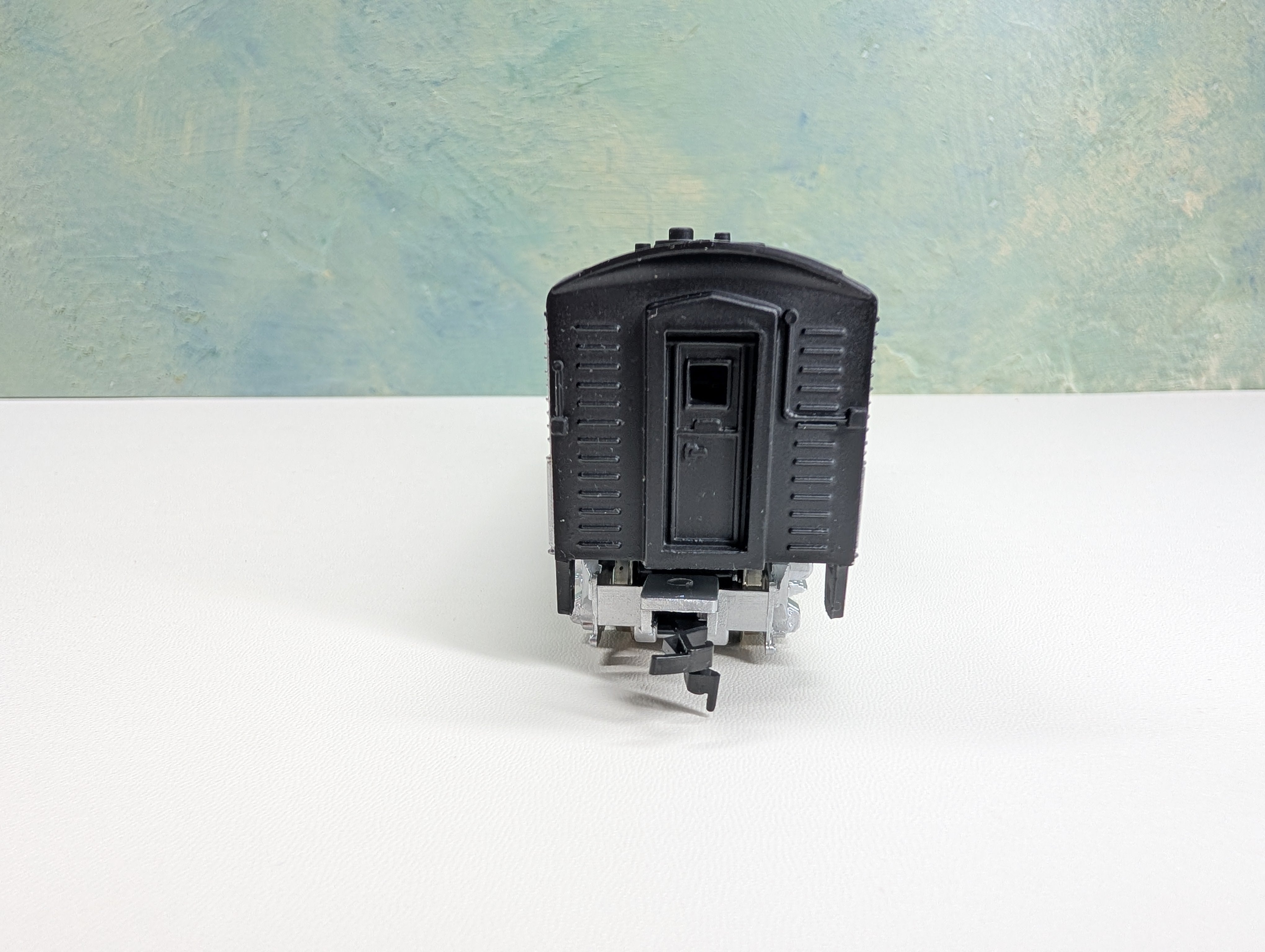 USED Model Power HO Scale F2 Diesel Locomotive Amtrak #103 Runs Great DC