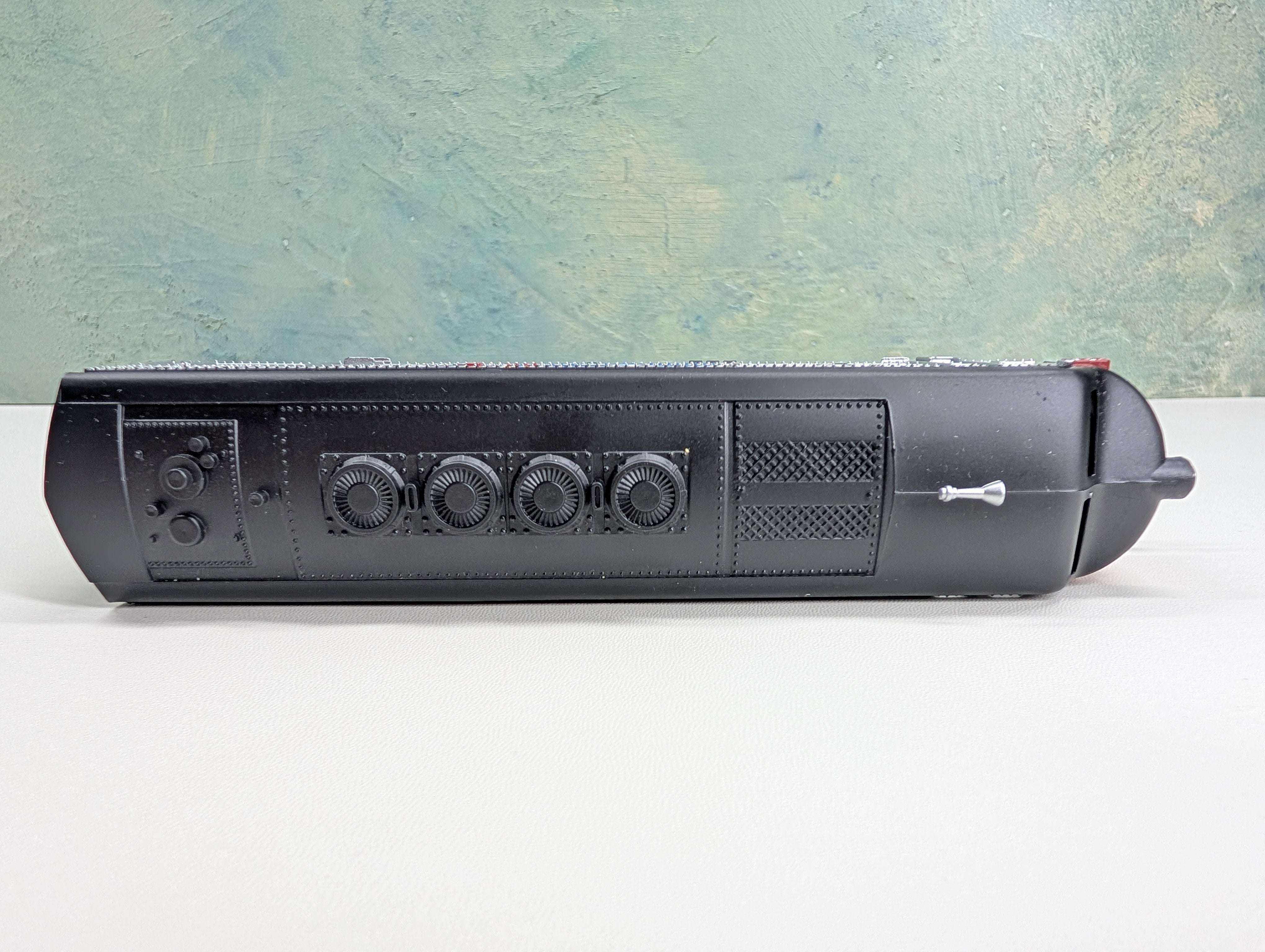 USED Model Power HO Scale F2 Diesel Locomotive Amtrak #103 Runs Great DC