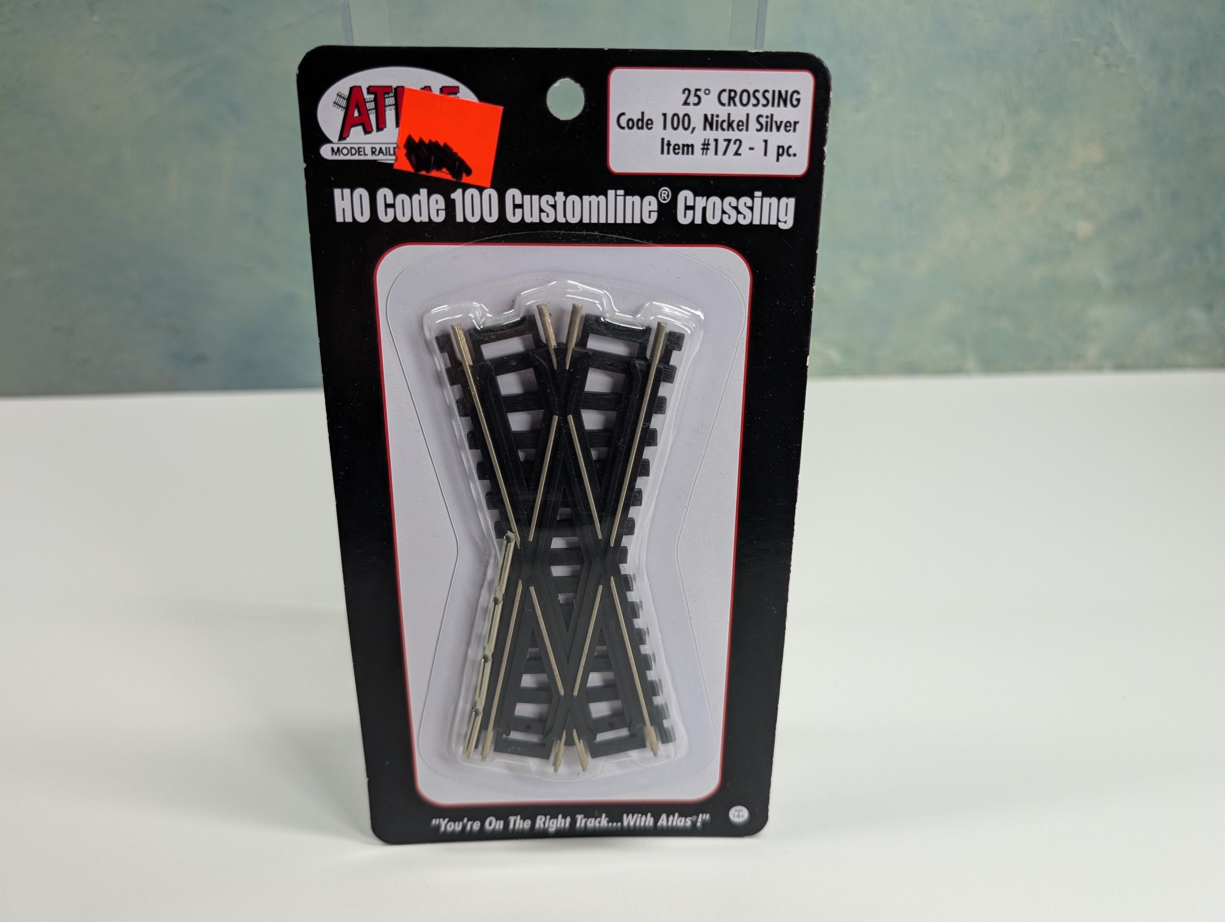Atlas 172 HO Scale 25 Degree Crossing, Code 100 Custom-Line