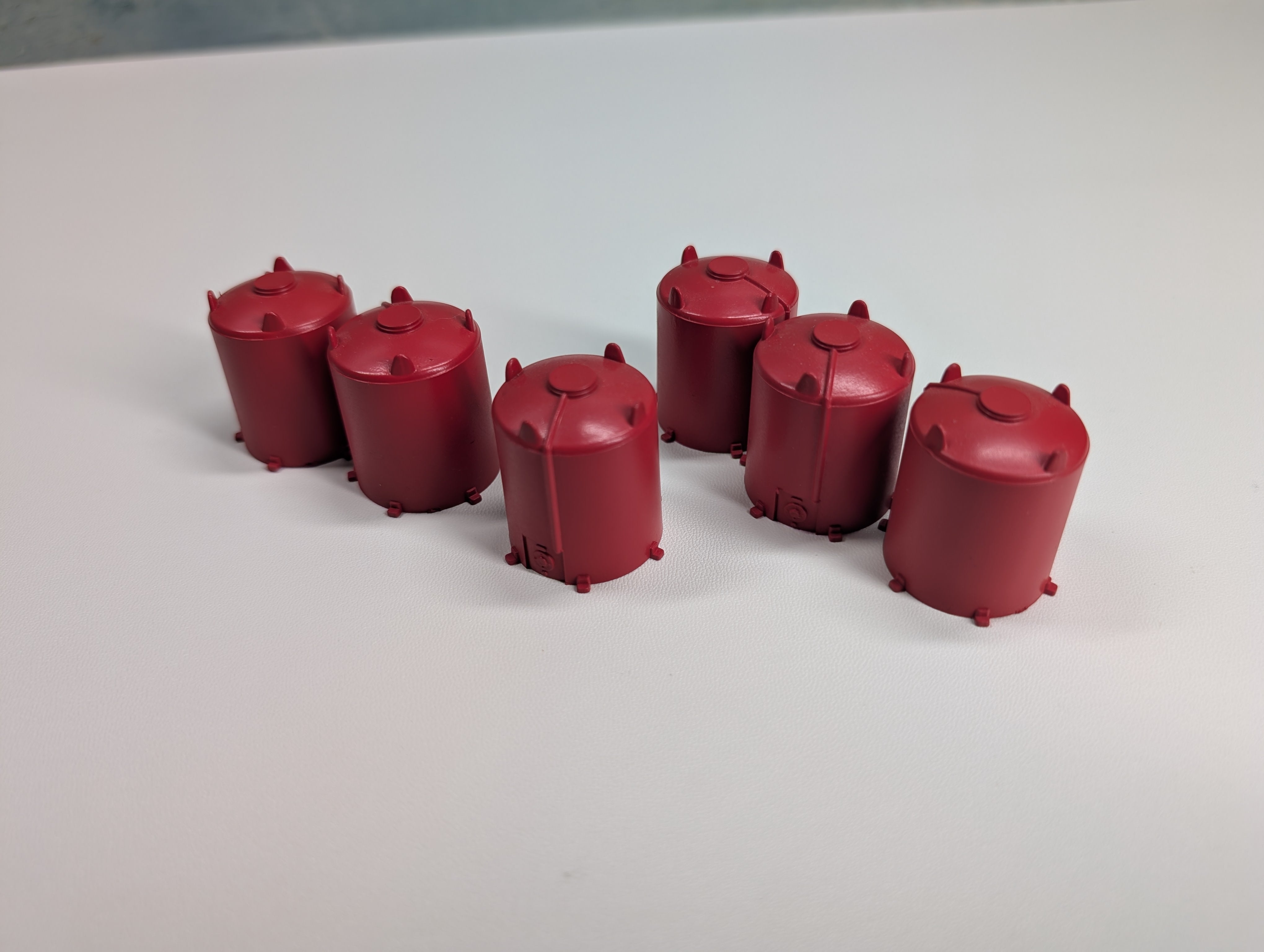 USED Athearn HO Scale Cannister Load for Gondola (6 pcs)