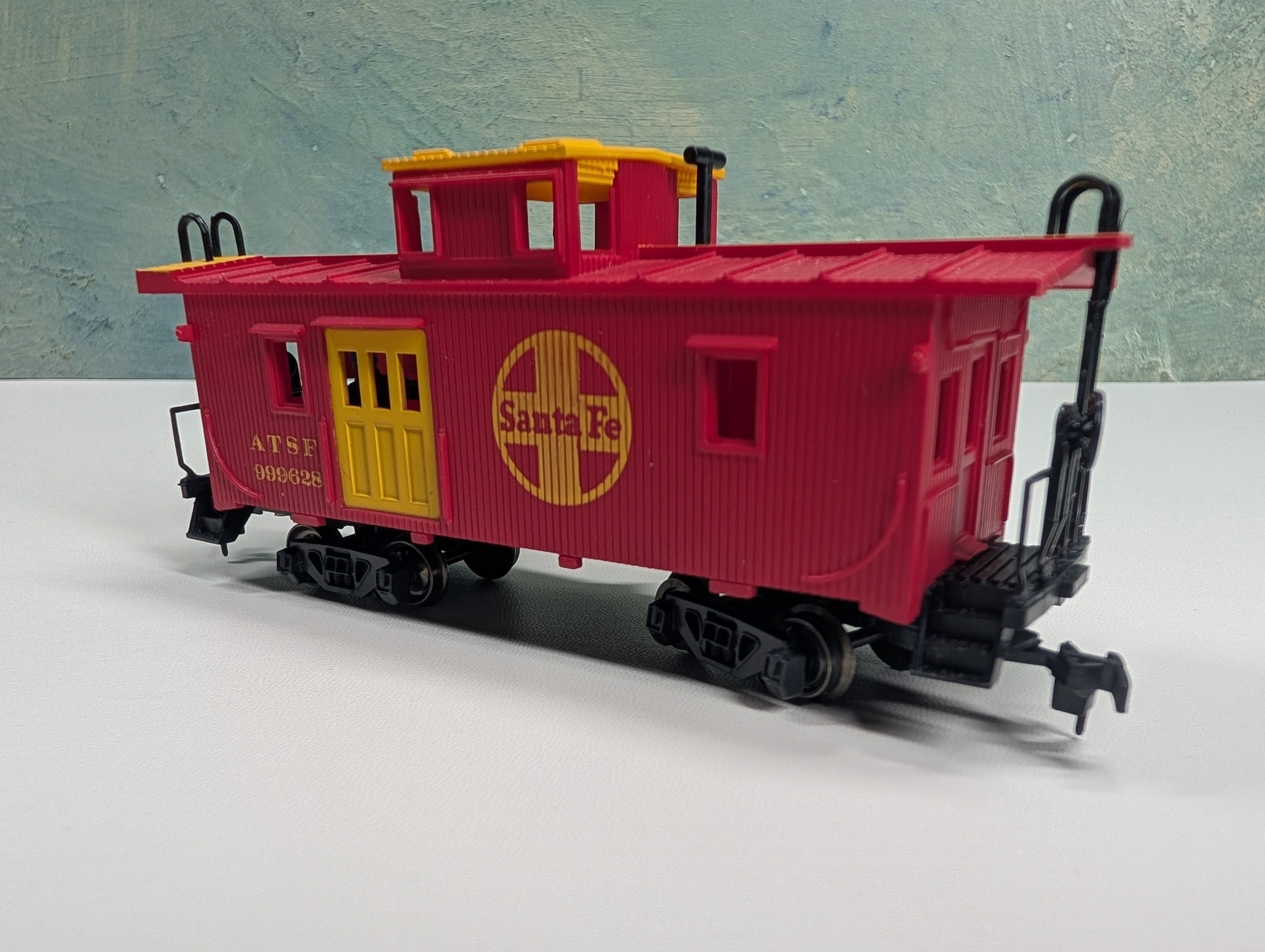 USED Bachmann HO Scale Caboose Santa Fe ATSF #999628