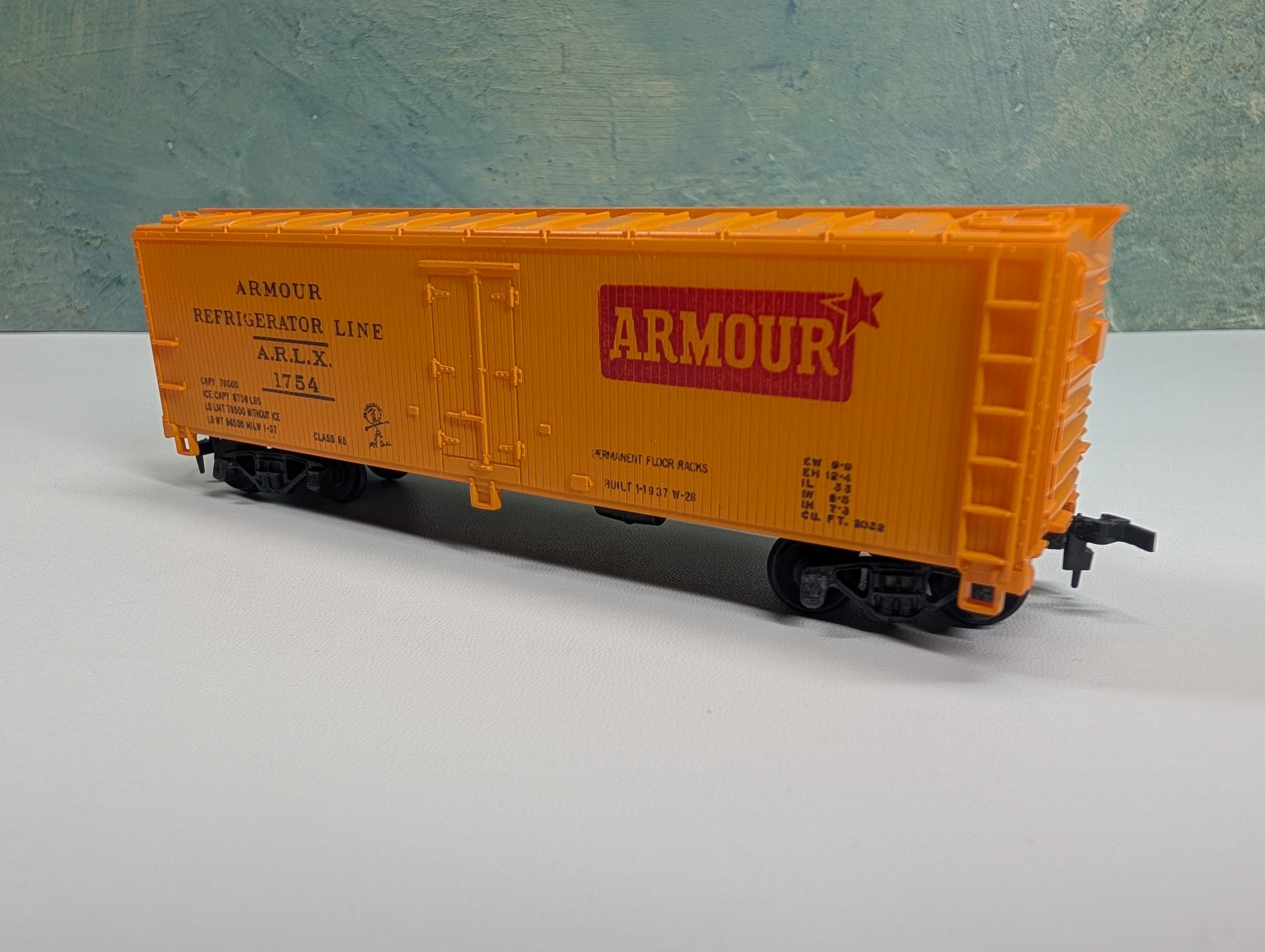 USED Mantua HO Scale Reefer Armour #1754