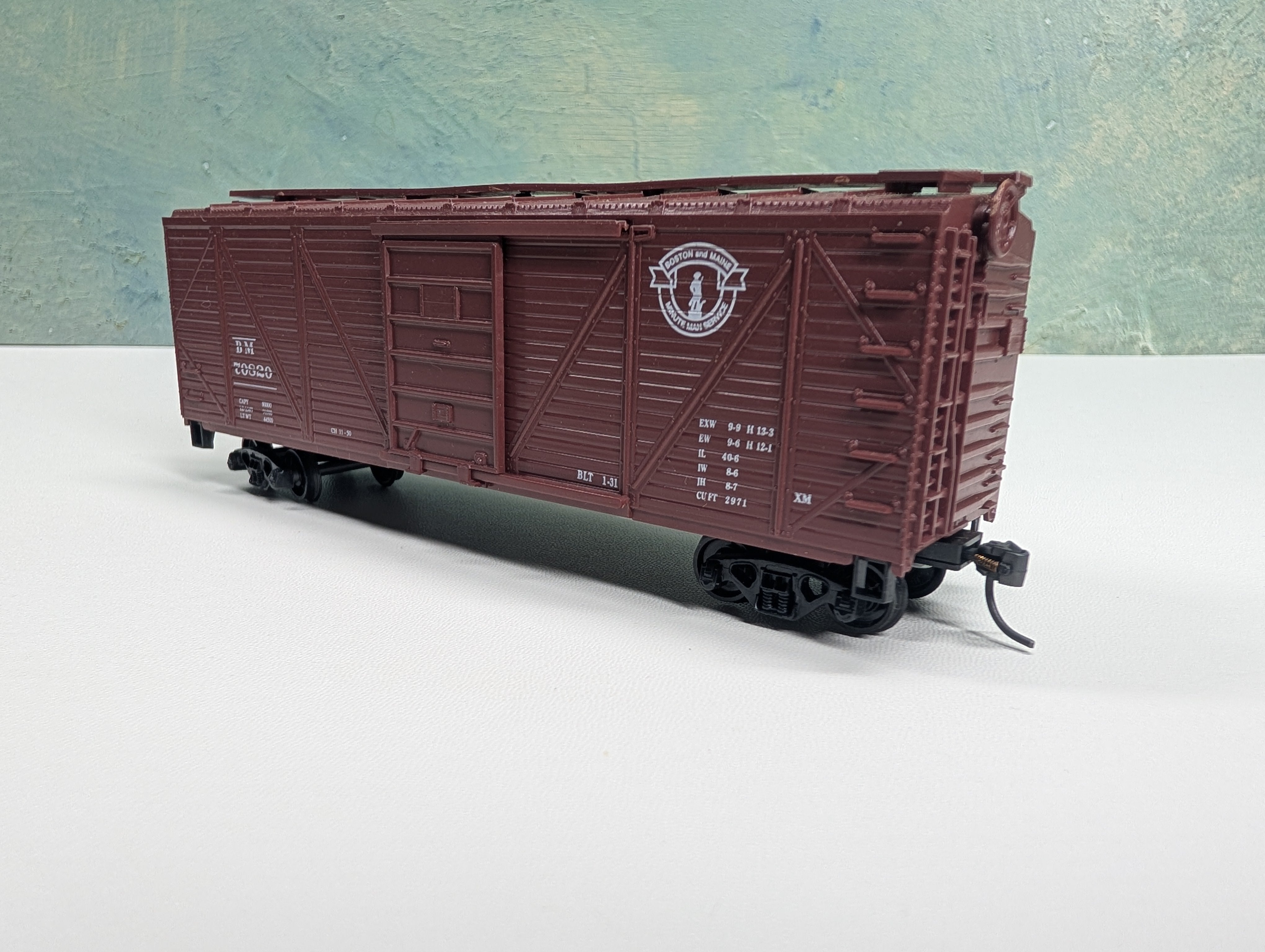 USED Roundhouse HO Scale 40' Box Car Boston and Maine BM #70820
