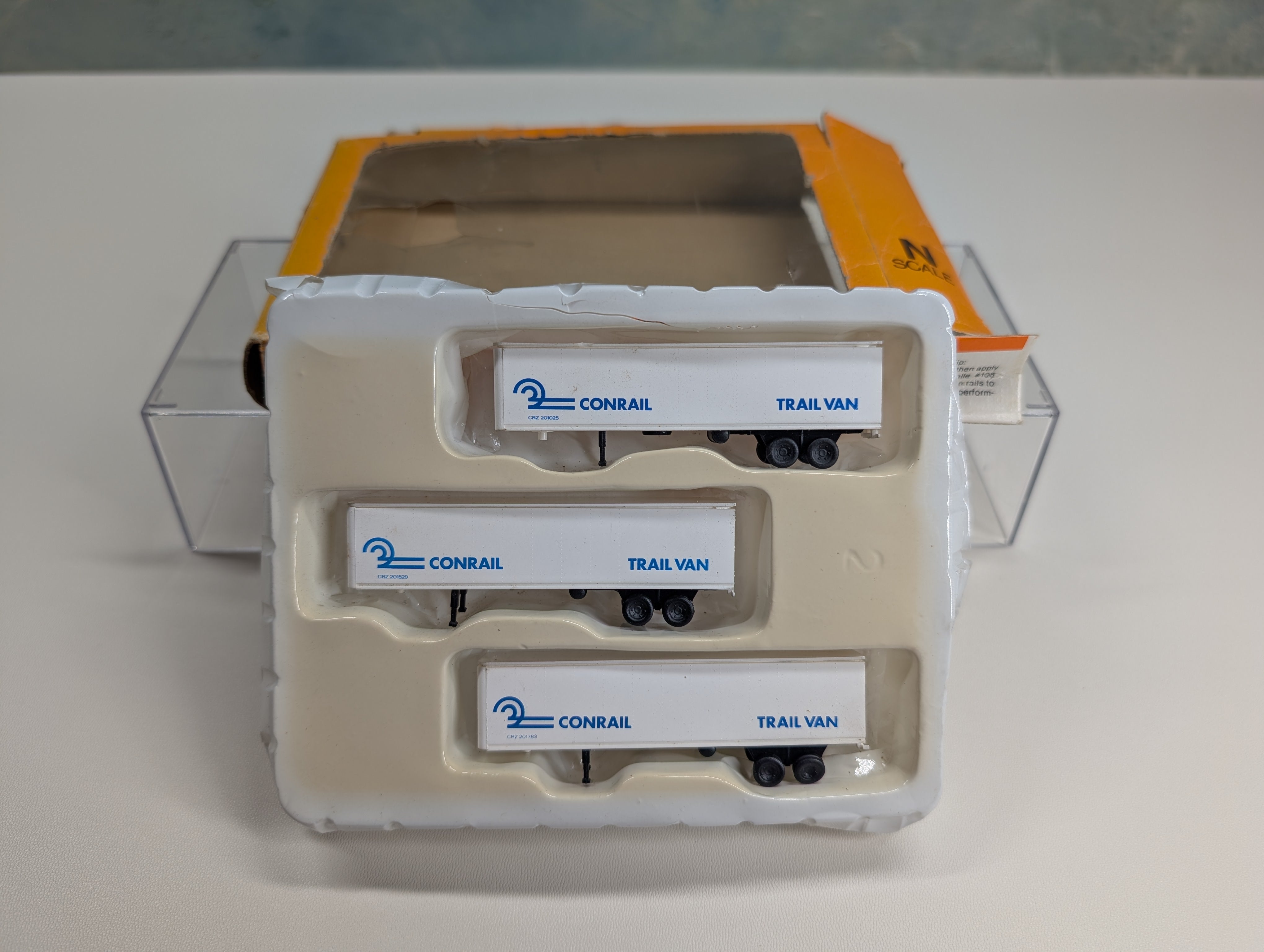 Con-Cor N Scale Piggyback Trailer Conrail Trail Van (3 pcs)