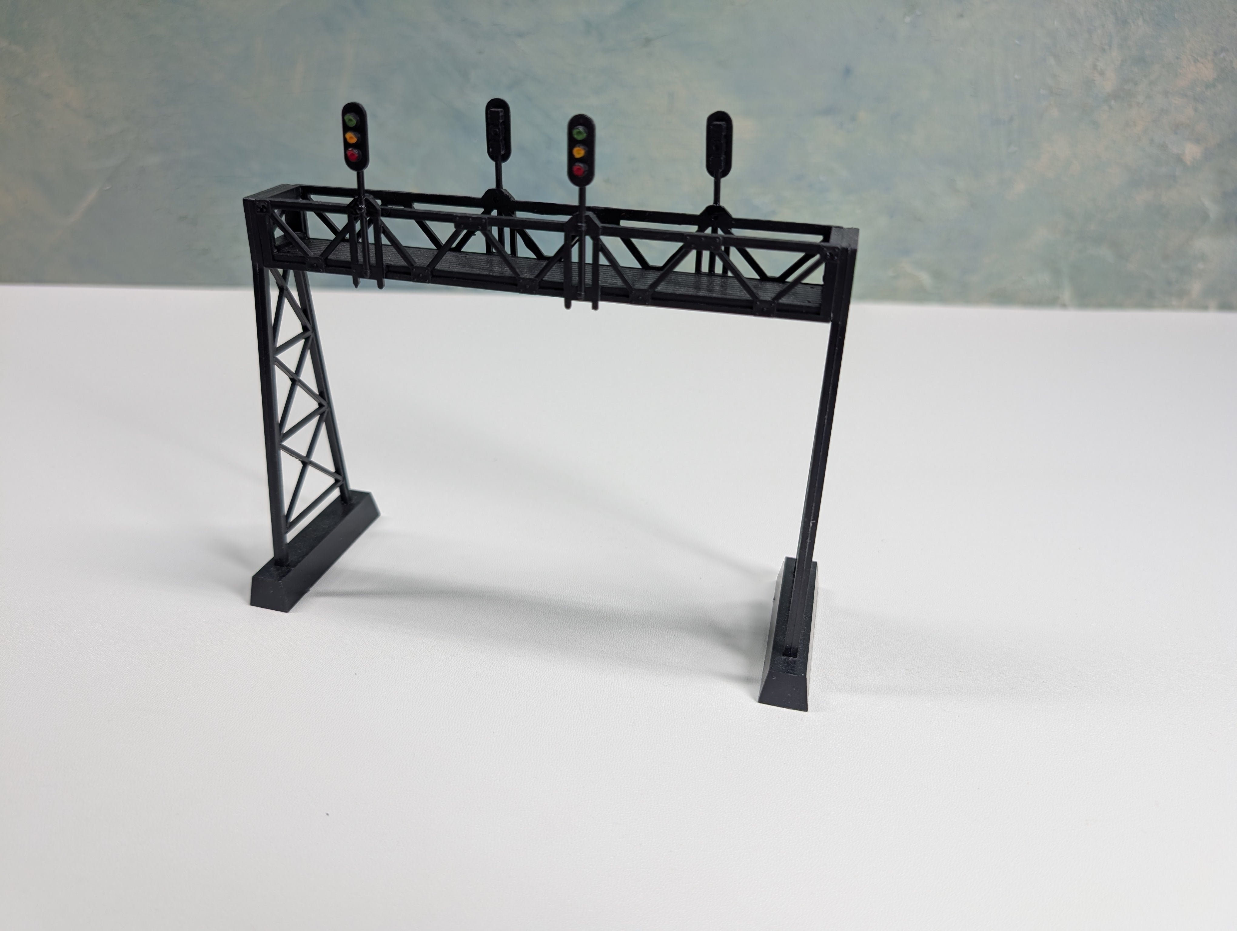 USED HO Scale Signal Bridge