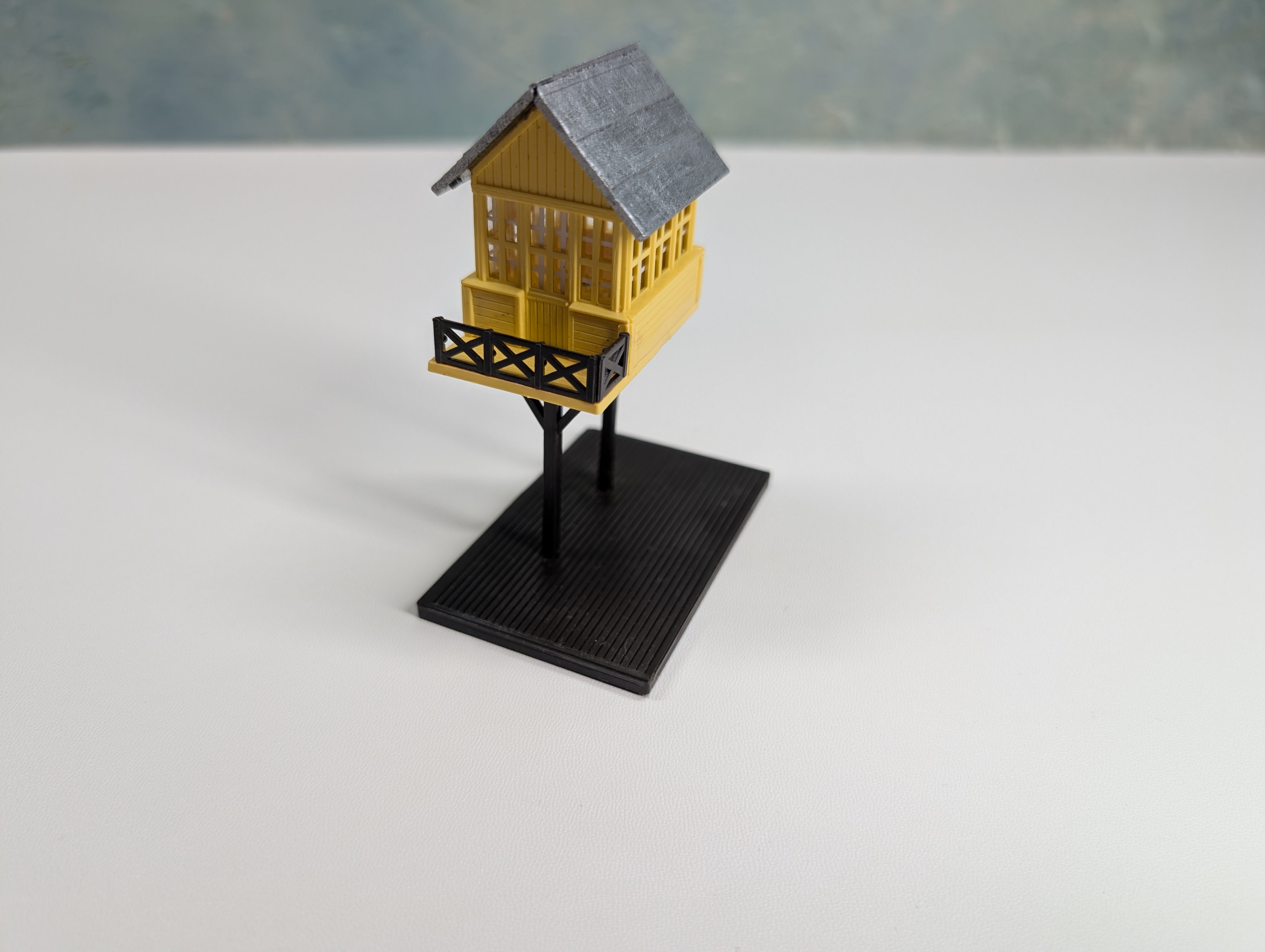 USED HO Scale Signal Tower