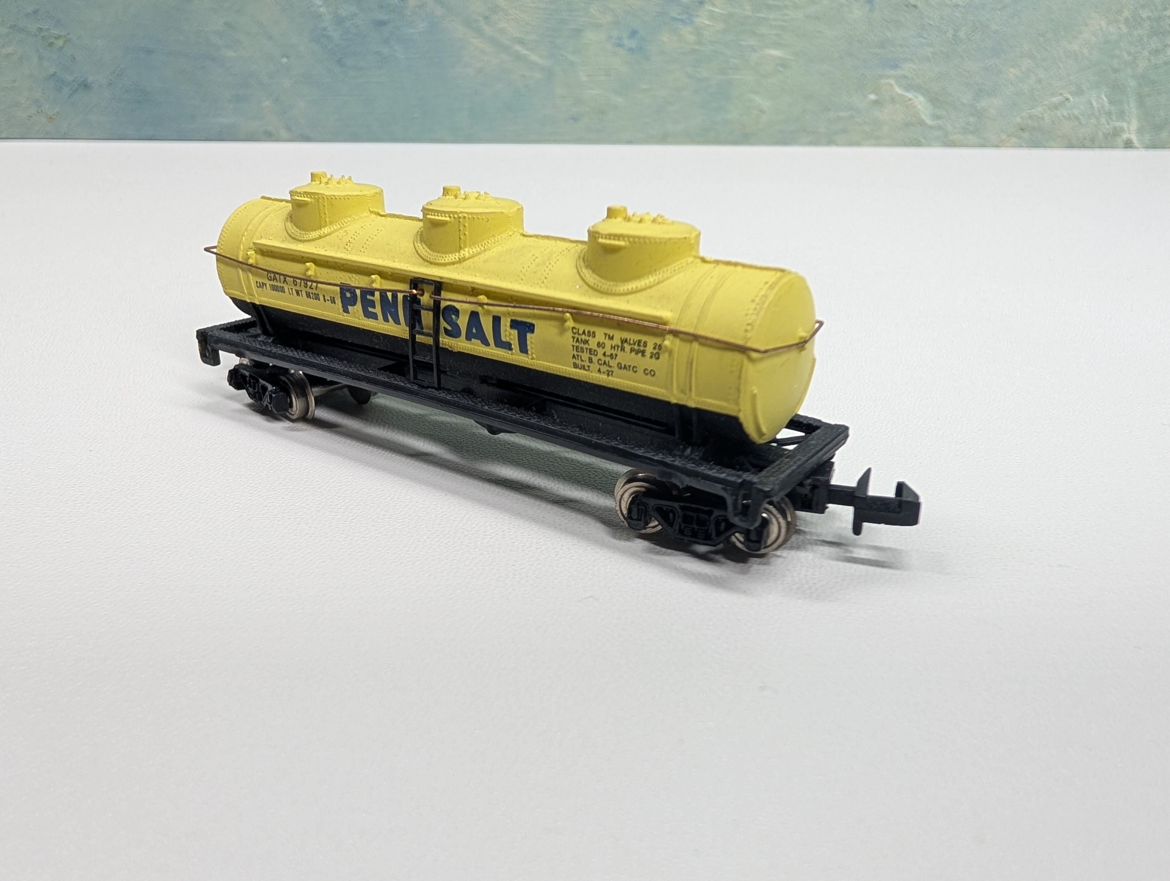 Bachmann N Scale Triple Dome Tank Car Penn Salt GATX #67927