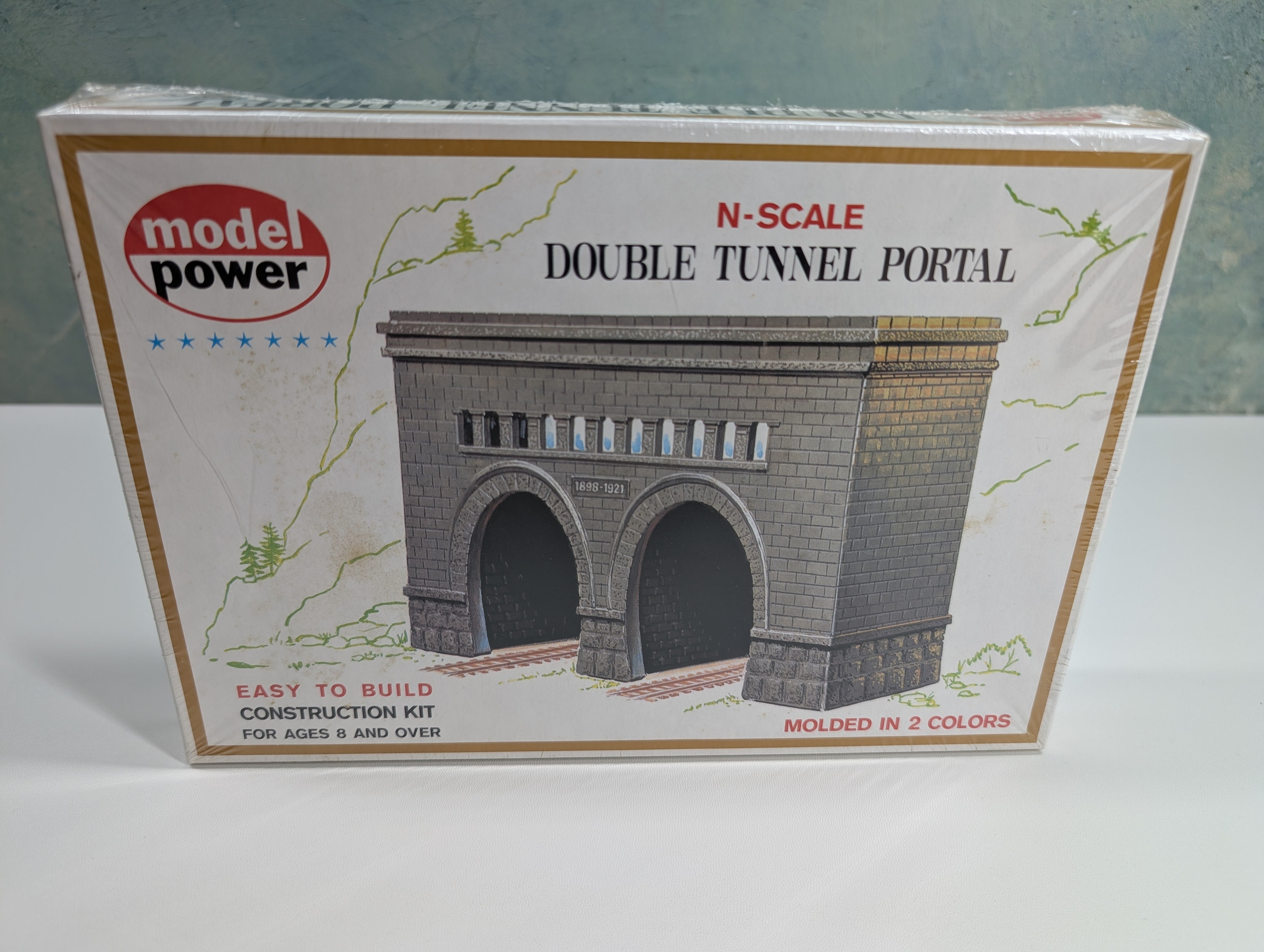 Model Power 1521 N Scale Double Tunnel Portal (Sealed) KIT
