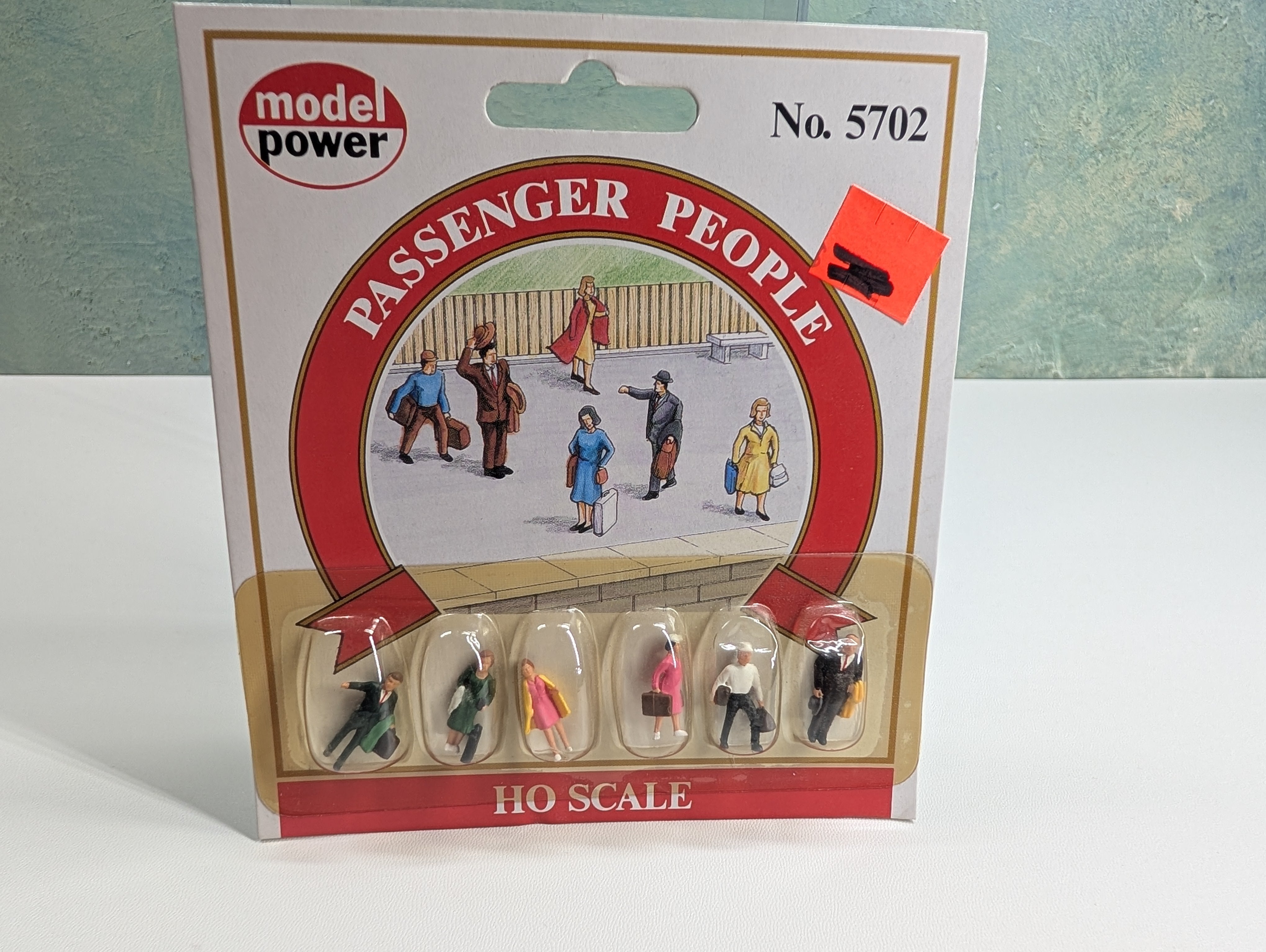 Model Power 5702 HO Scale Passenger People (6 pcs)