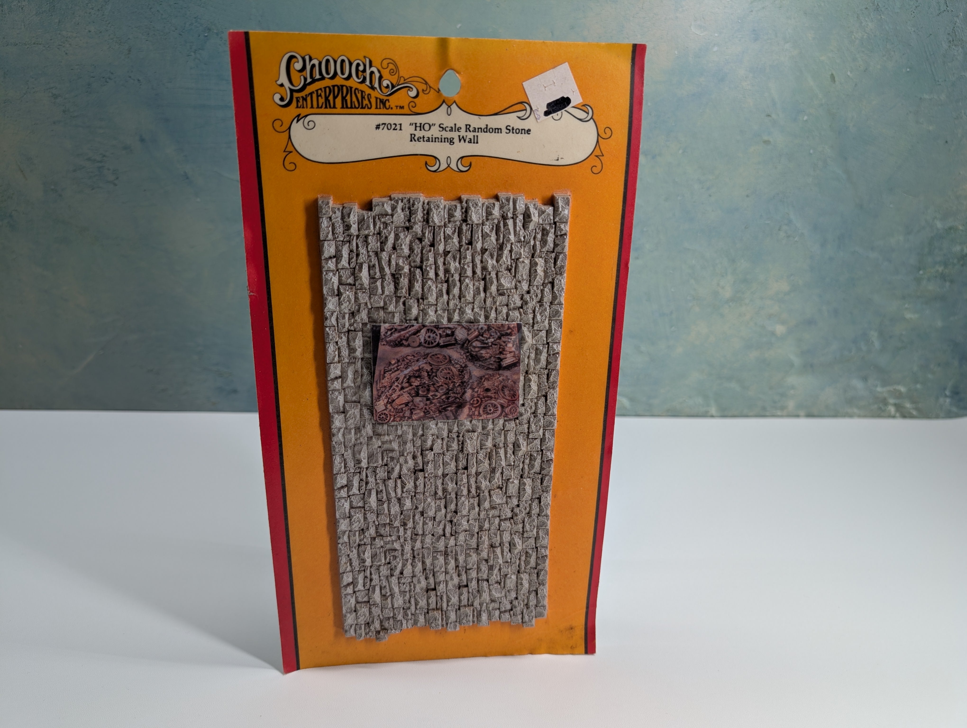 Chooch Enterprises Inc 7021 HO Scale Random Stone Retaining Wall