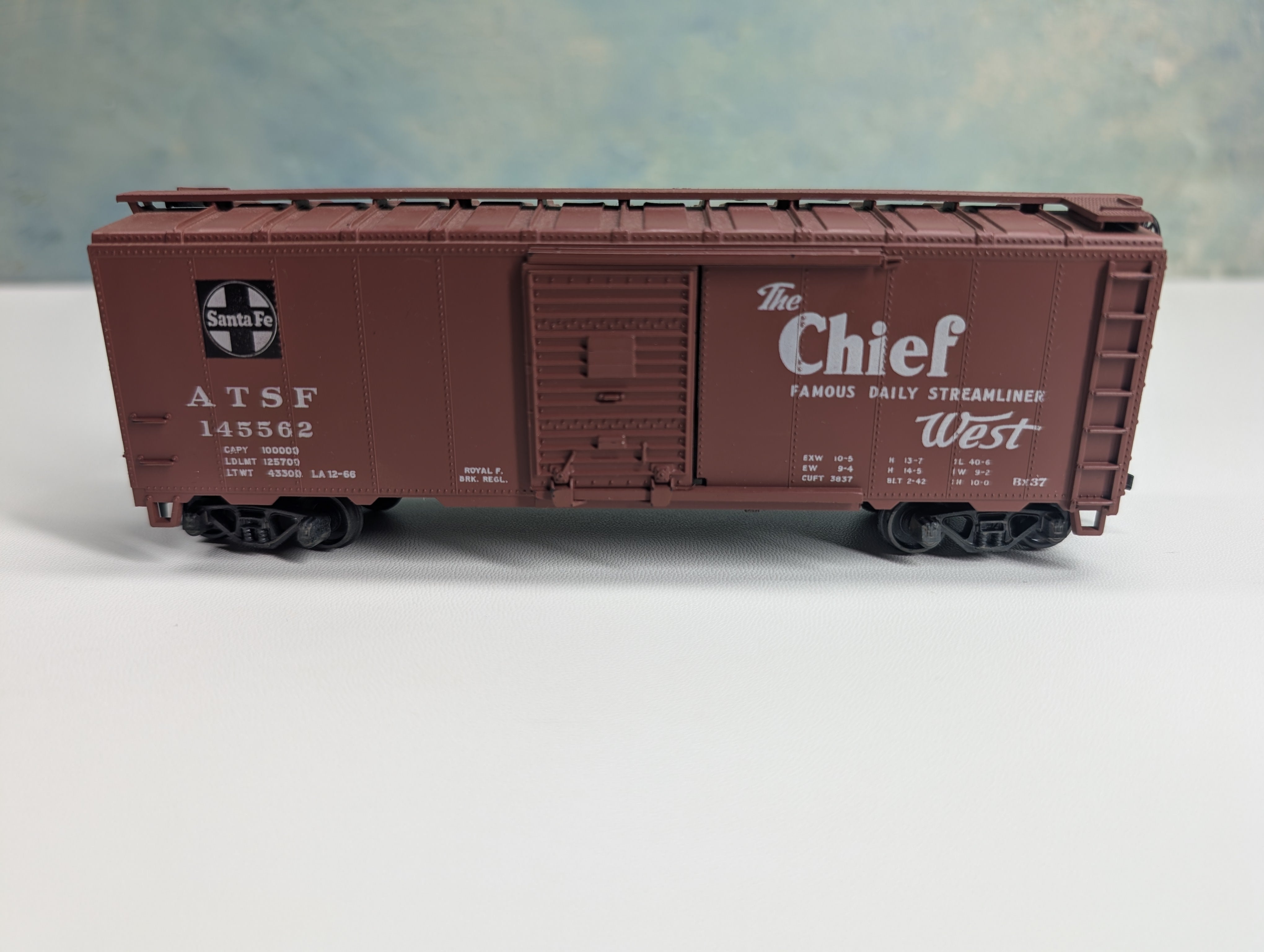 USED Athearn HO Scale 40' Box Car Santa Fe ATSF #145562