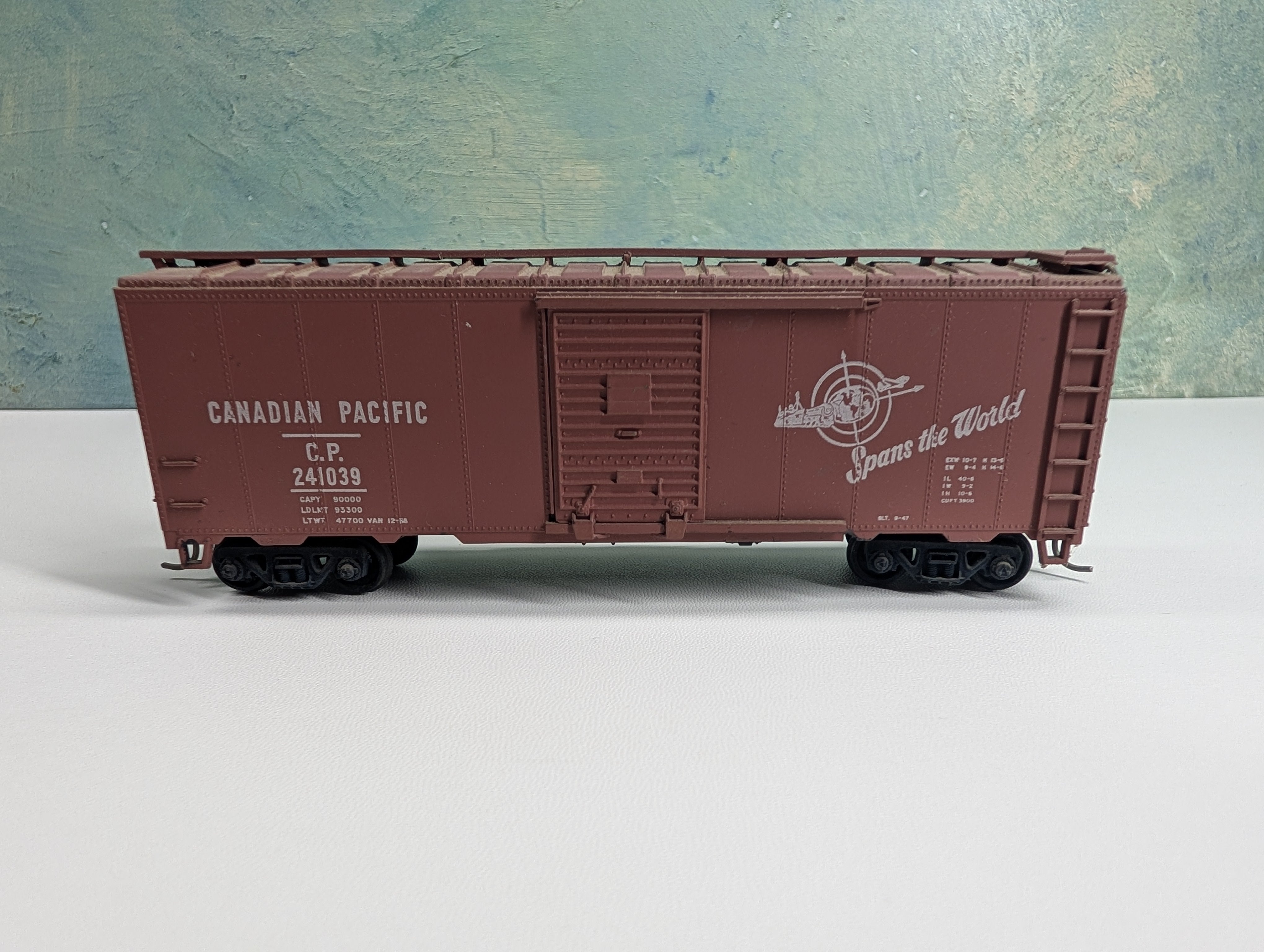 USED Athearn HO Scale 40' Box Car Canadian Pacific CP #241039