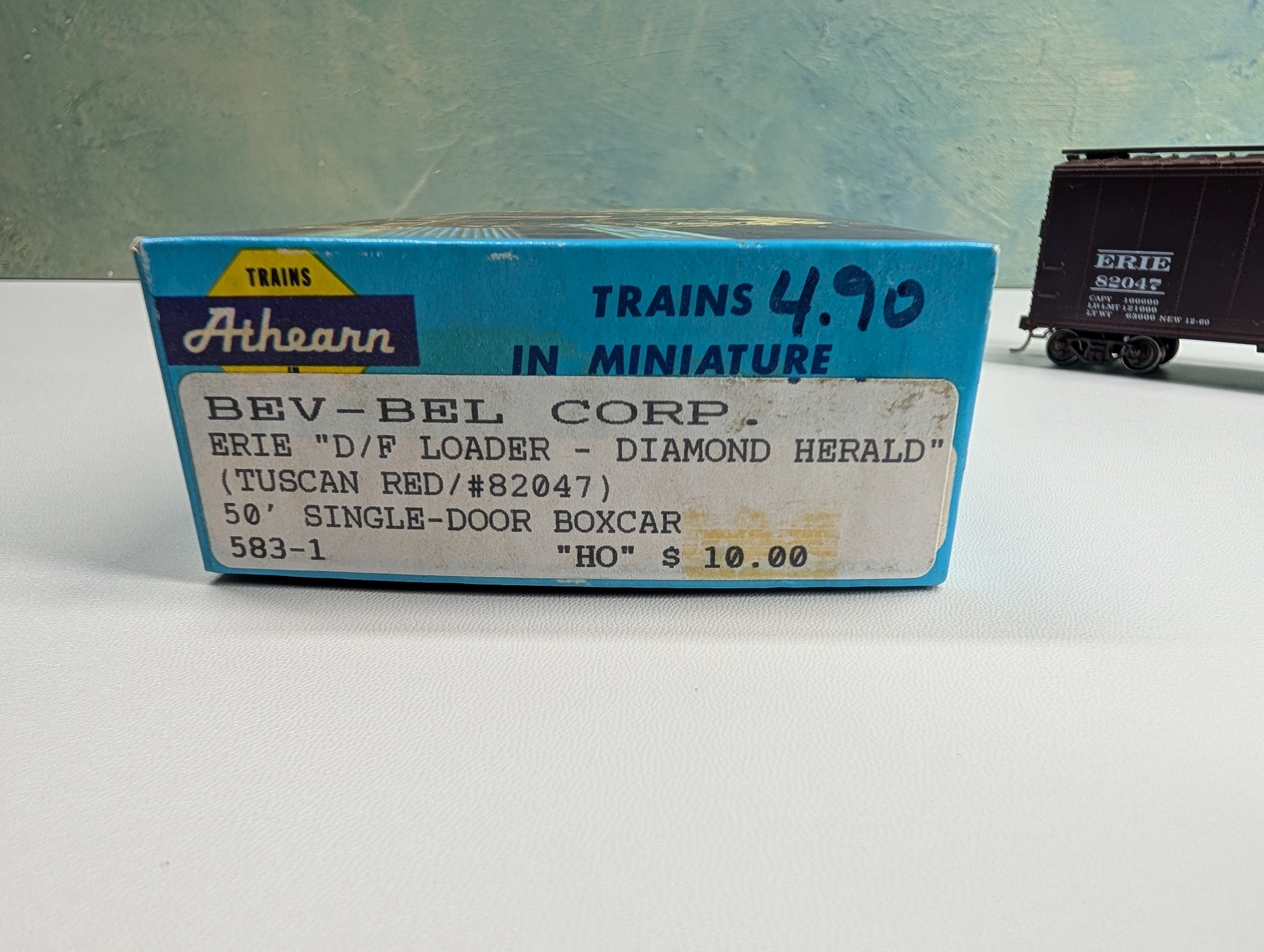 USED Athearn HO Scale 50' SD Box Car Erie #82047 Bev-Bel, Metal Wheels