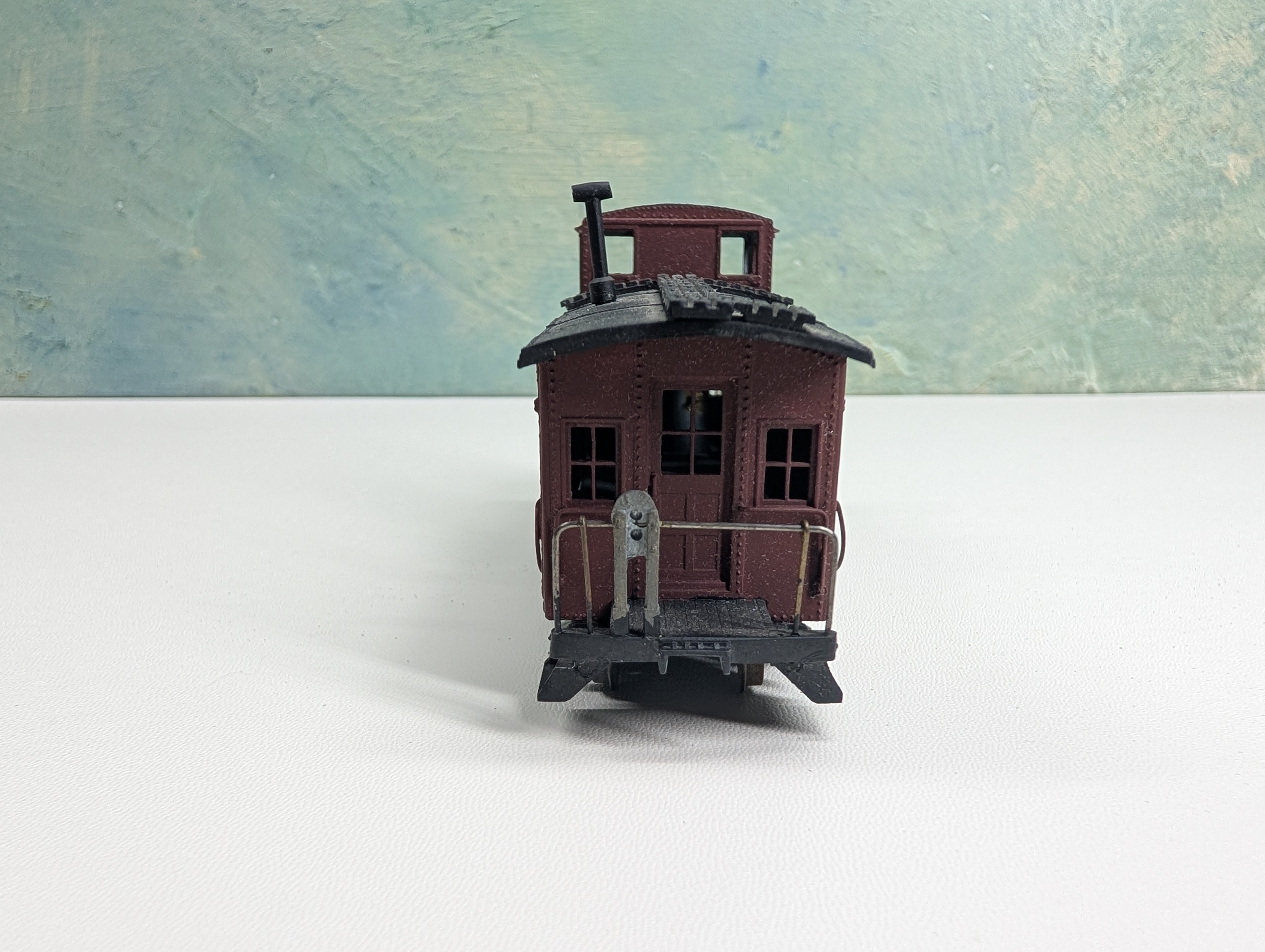 USED Roundhouse HO Scale All Metal Caboose Truss Side Undecorated