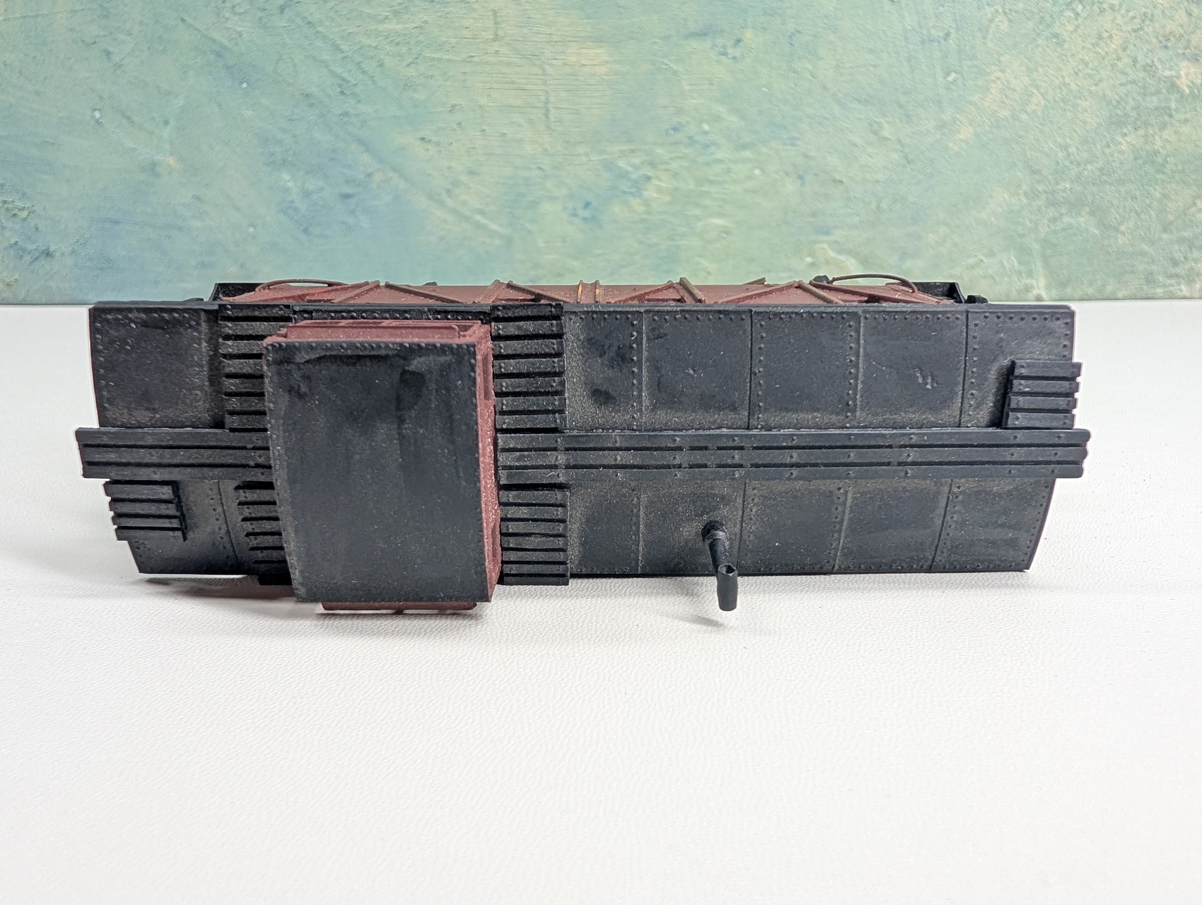 USED Roundhouse HO Scale All Metal Caboose Truss Side Undecorated
