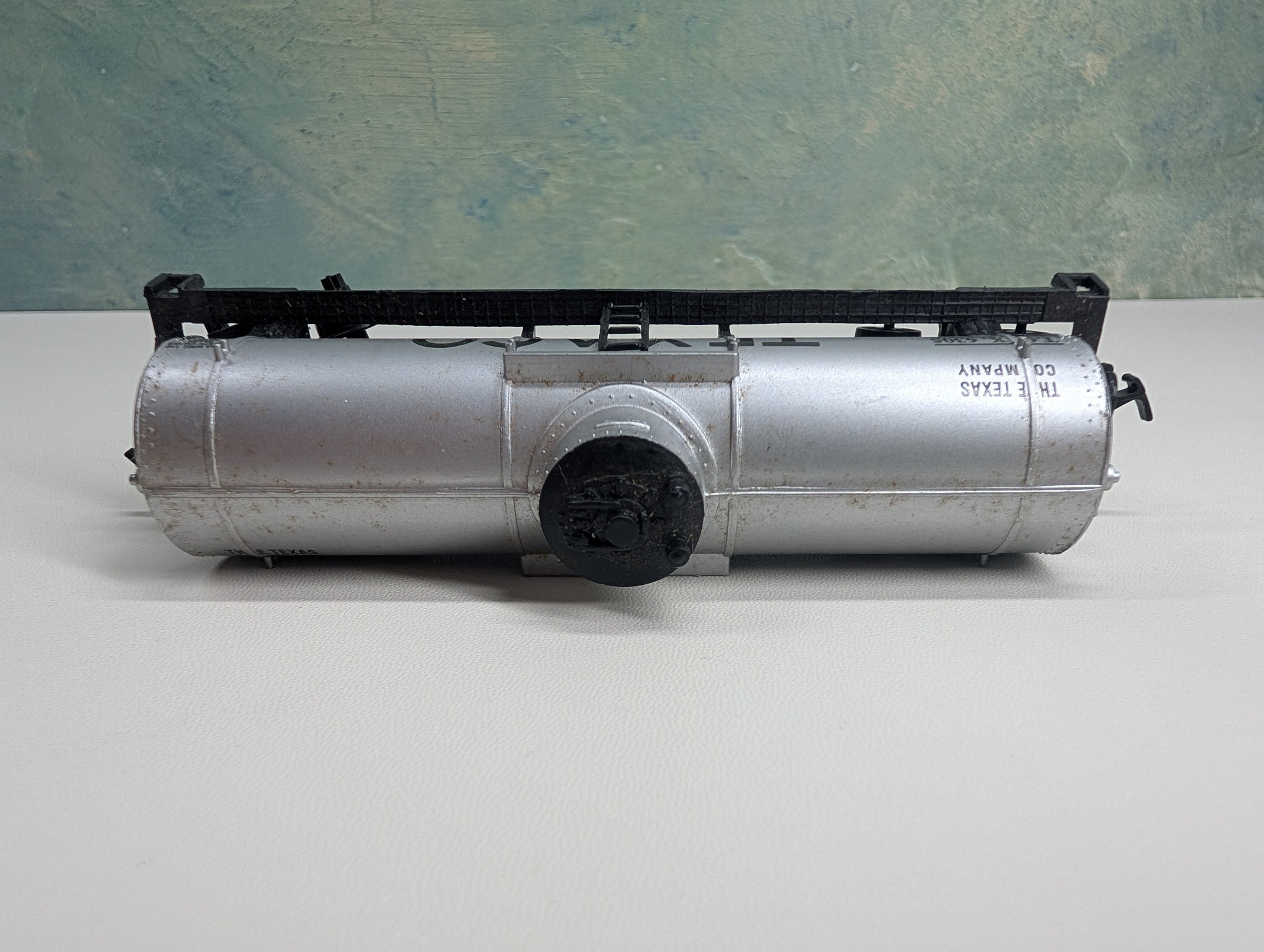 USED Life-Like HO Scale Single Dome Tank Car Texaco TCX #6305