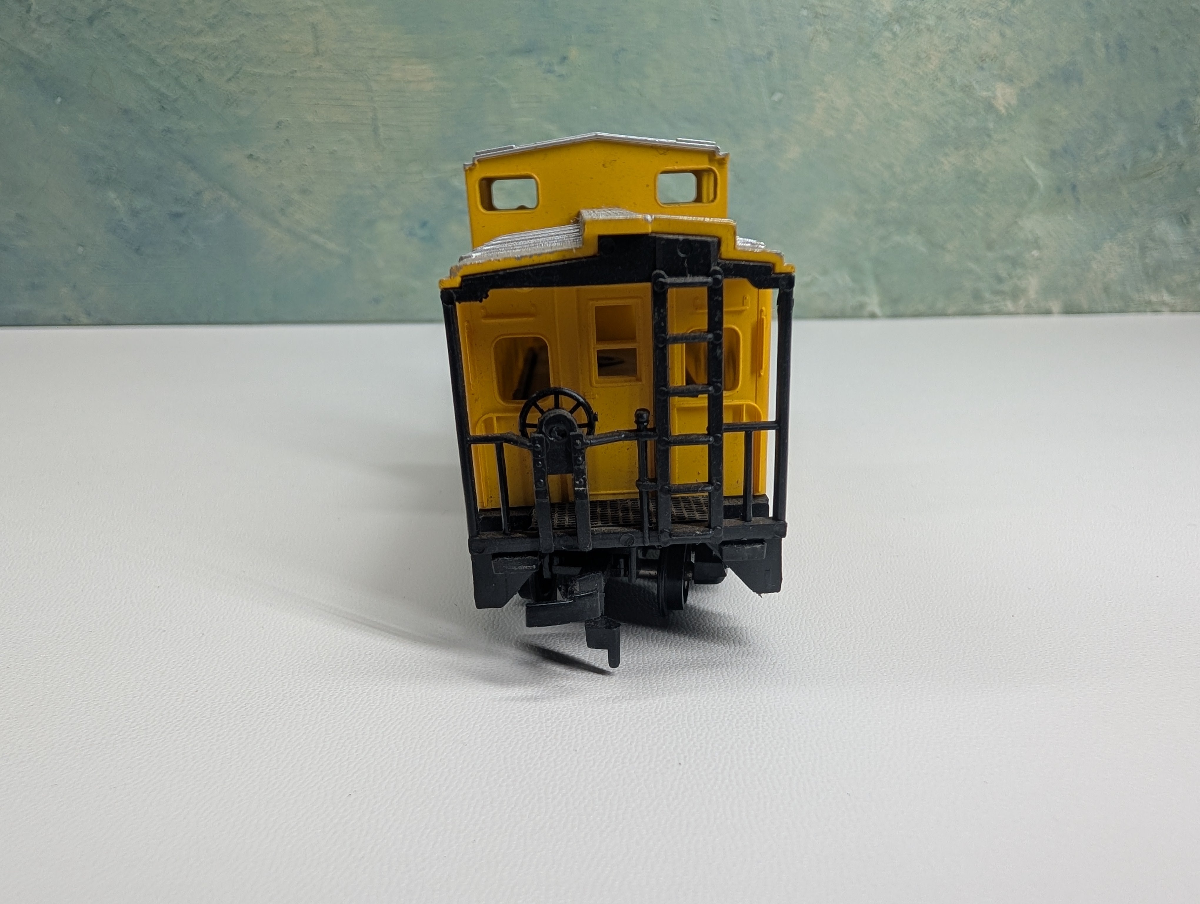 USED Cox HO Scale Caboose Chessie System B&O #3362