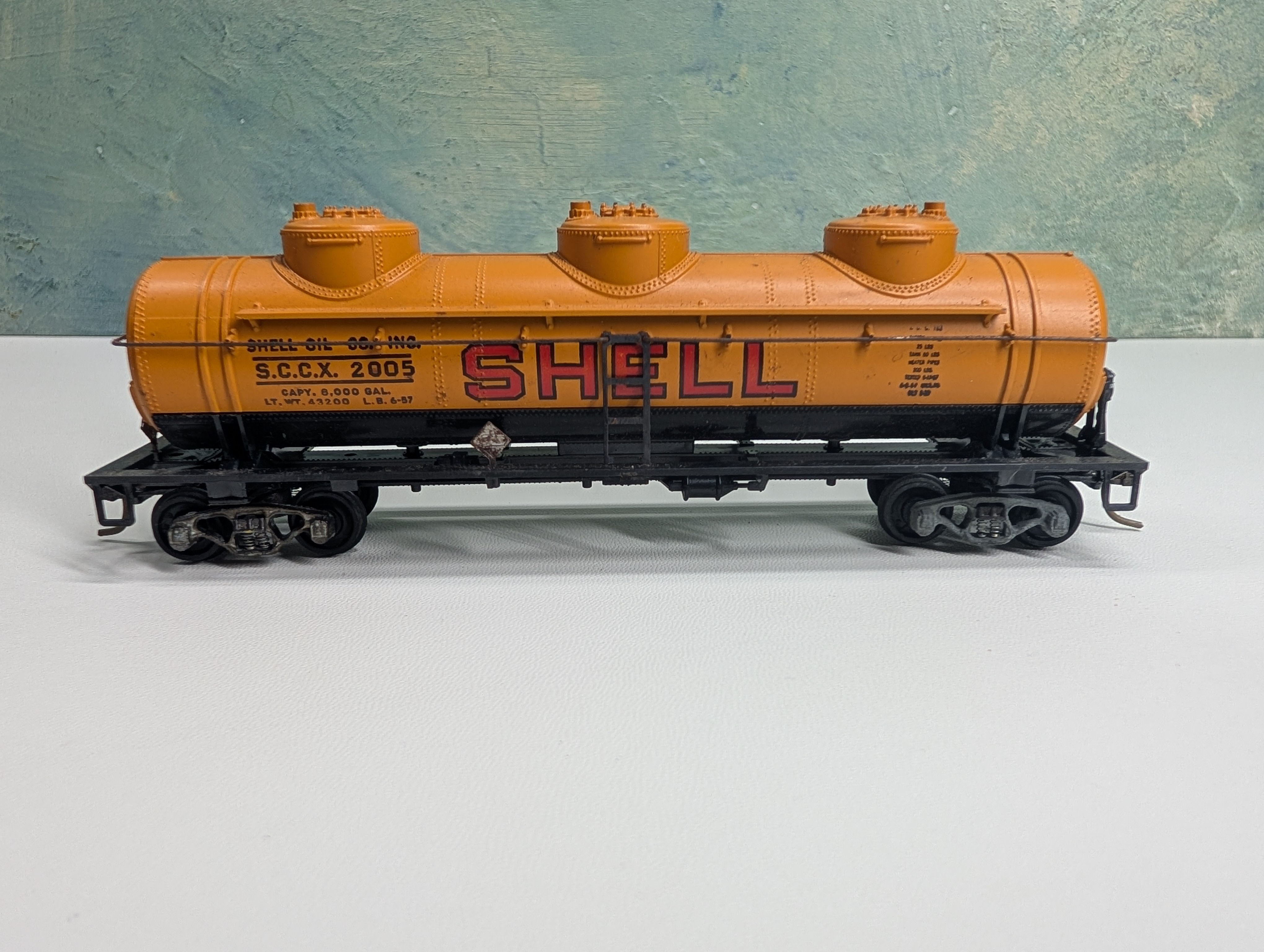 USED Athearn HO Scale Triple Dome Tank Car Shell SCCX #2005