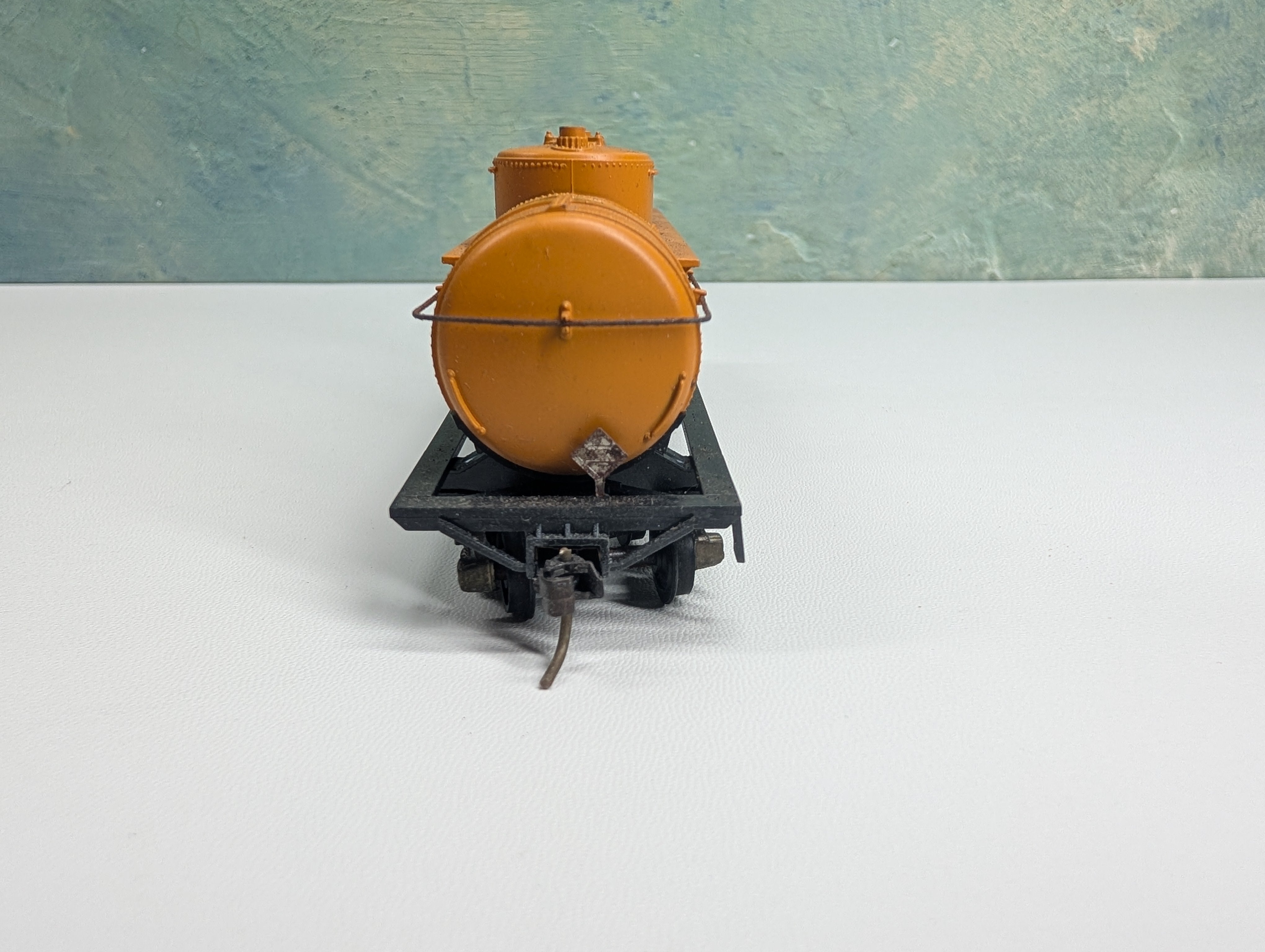 USED Athearn HO Scale Triple Dome Tank Car Shell SCCX #2005