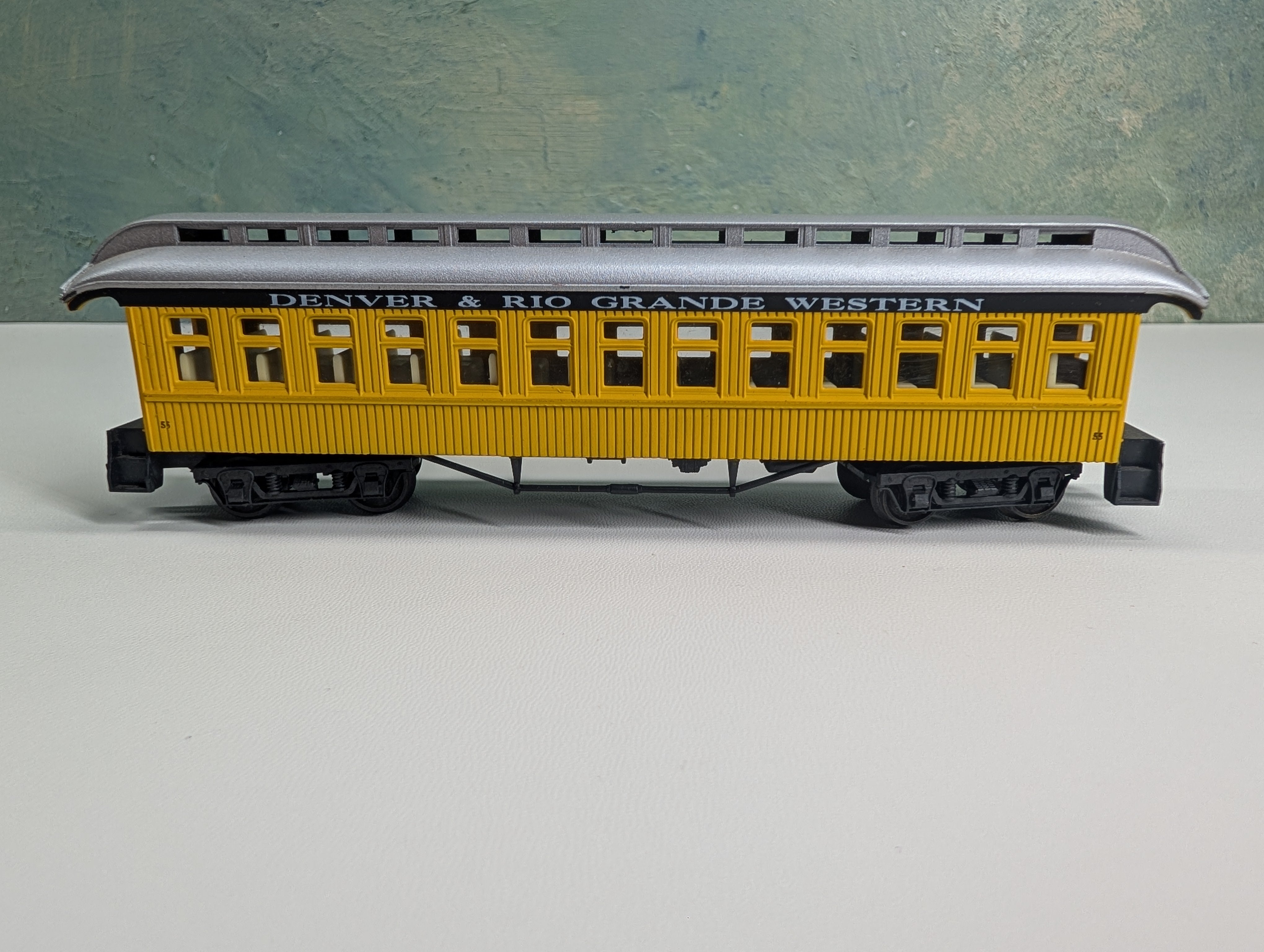 USED Frateschi HO Scale Old Time Passenger Car Denver and Rio Grande Western #55