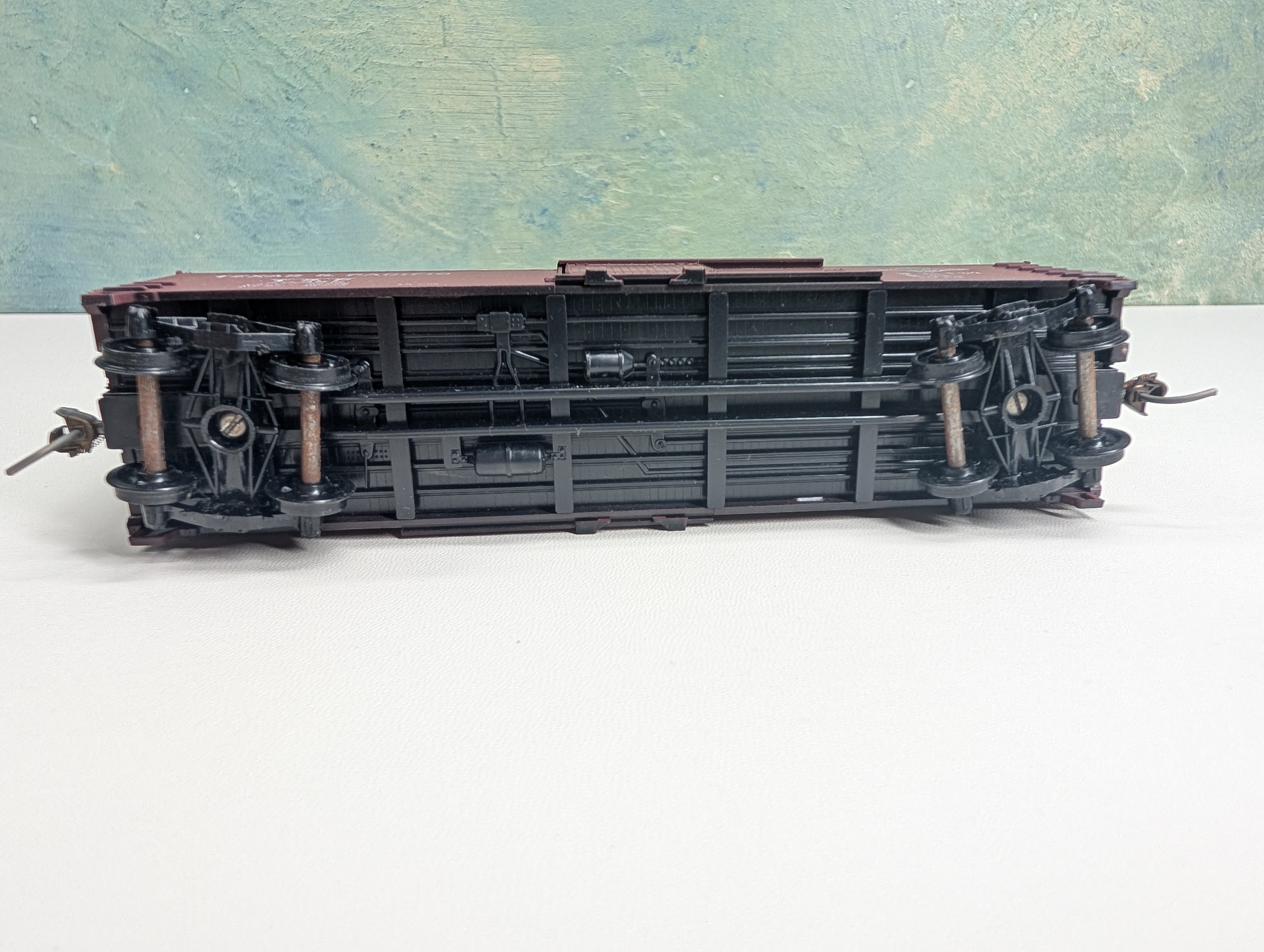 USED TRAIN MINIATURE HO Scale Wooden Box Car Texas and Pacific T&P #40362