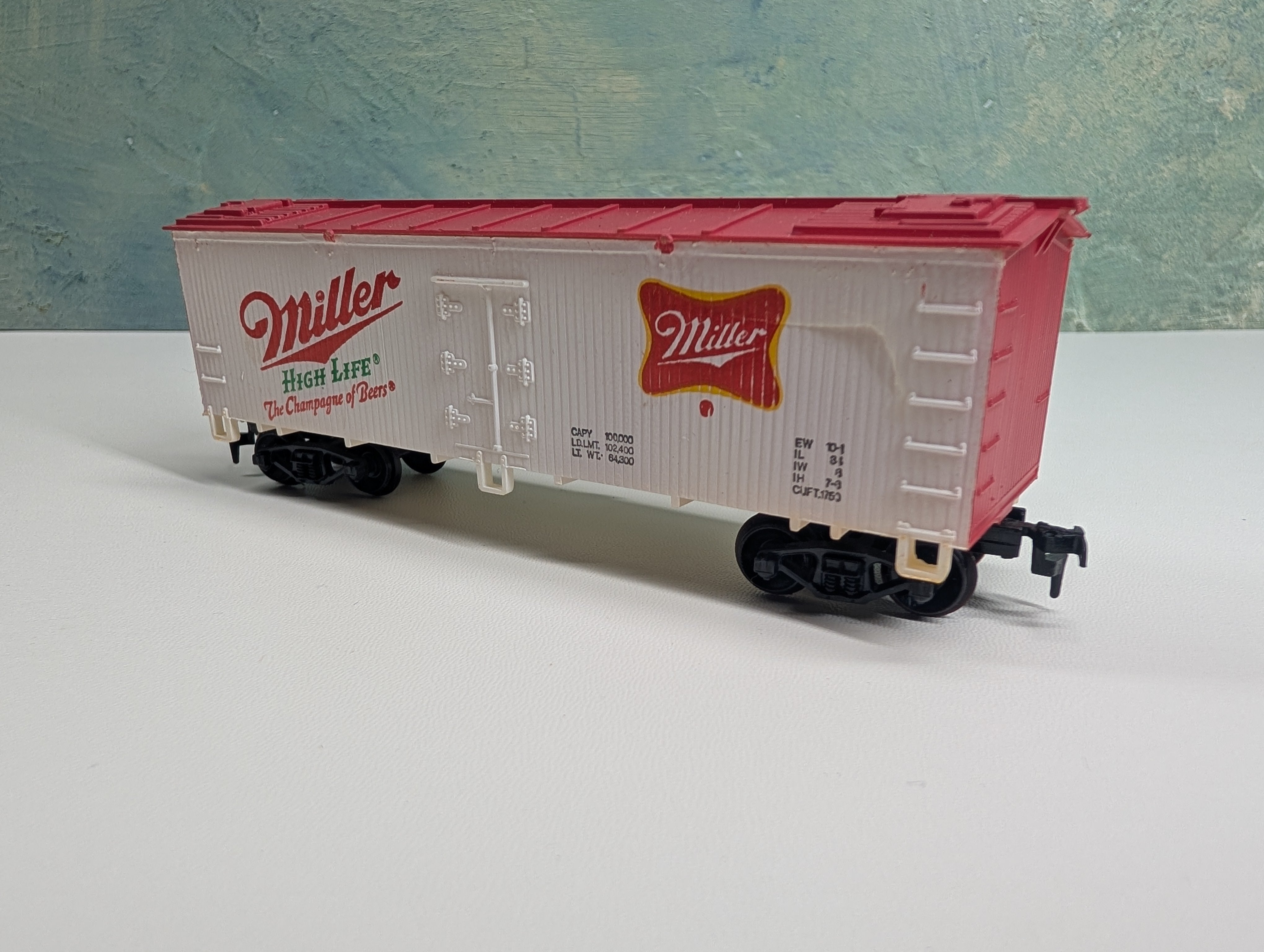 USED Life-Like HO Scale Beer Car Miller High Life