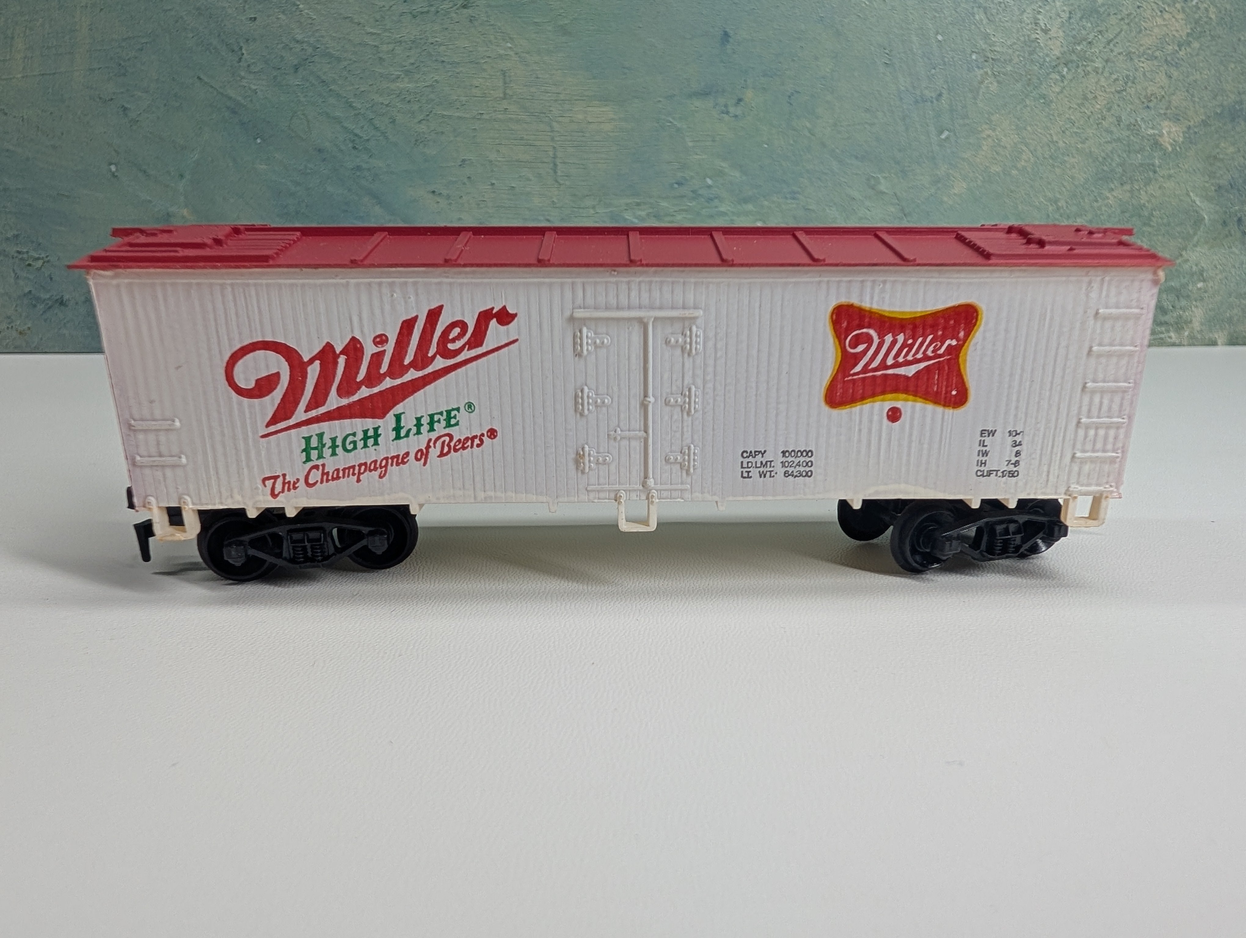 USED Life-Like HO Scale Beer Car Miller High Life