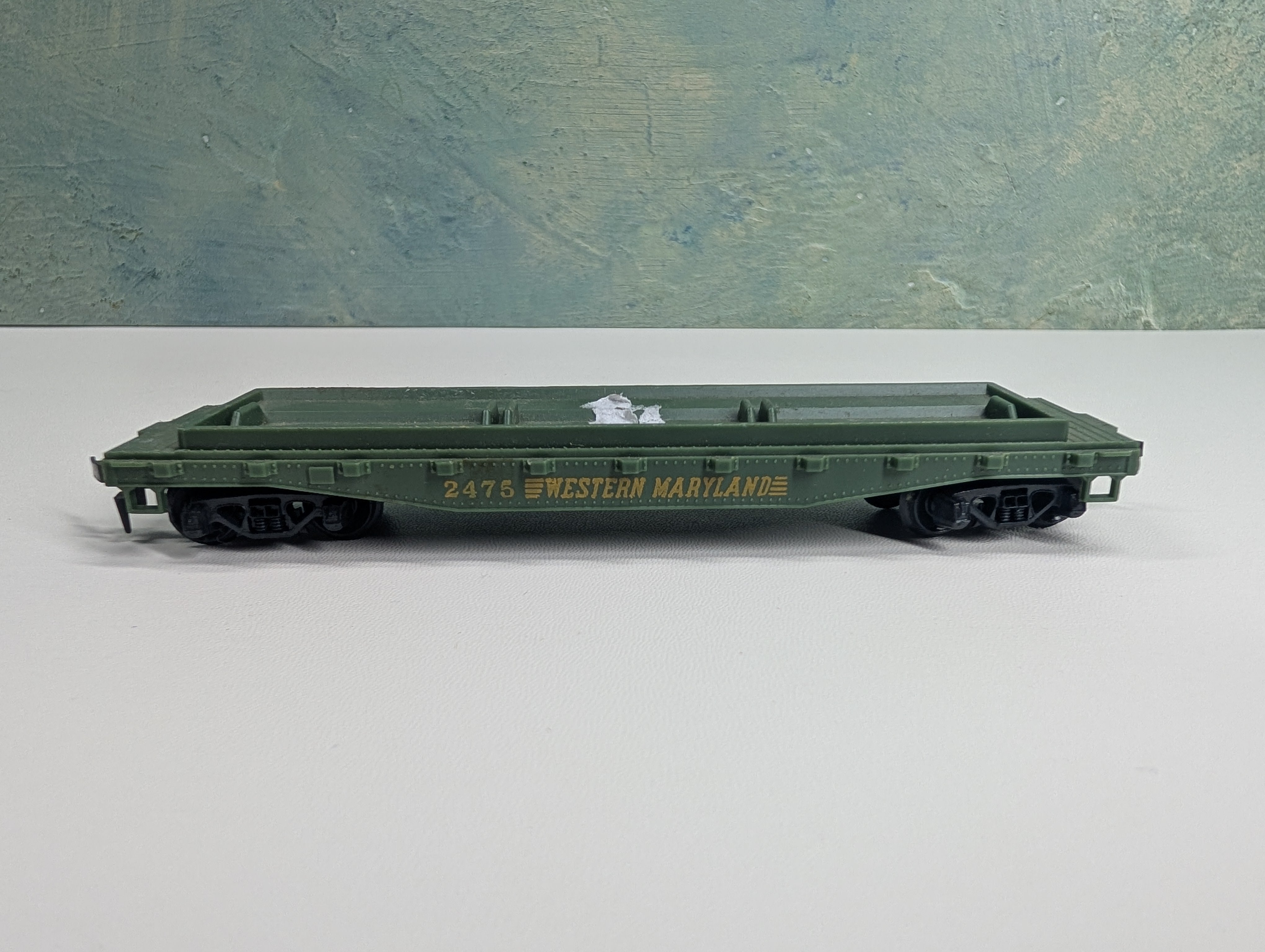 USED Tyco HO Scale Flat Car Western Maryland #2475
