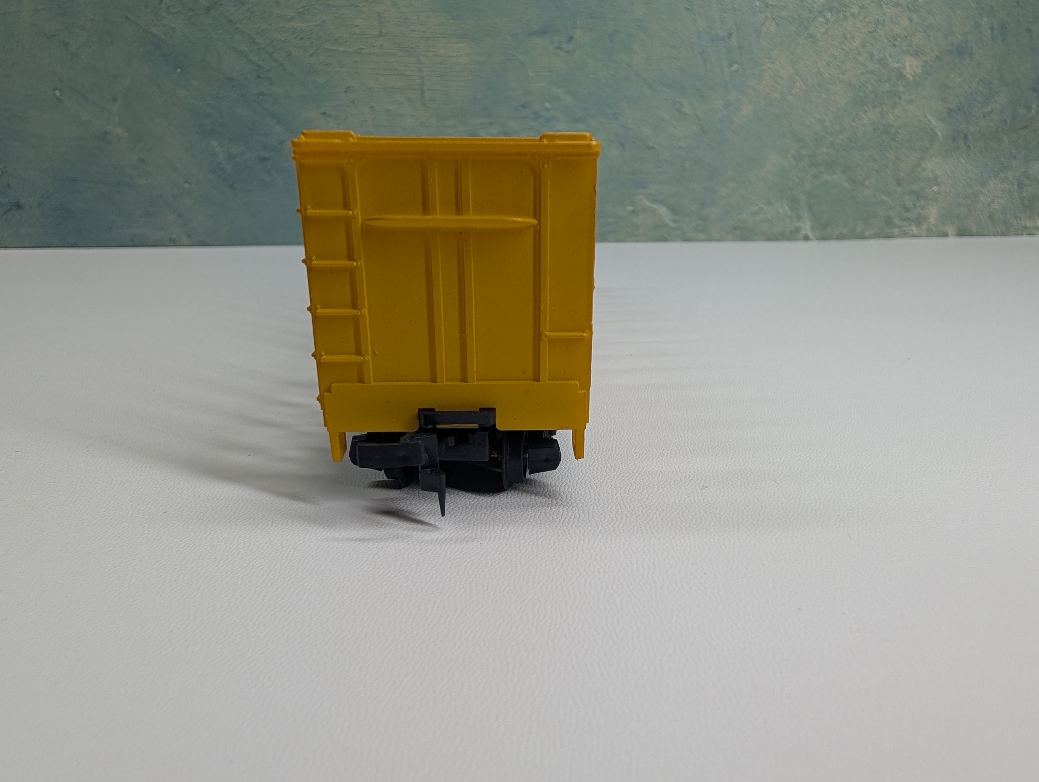 USED Roco HO Scale Container Carrier Car DOW #38321