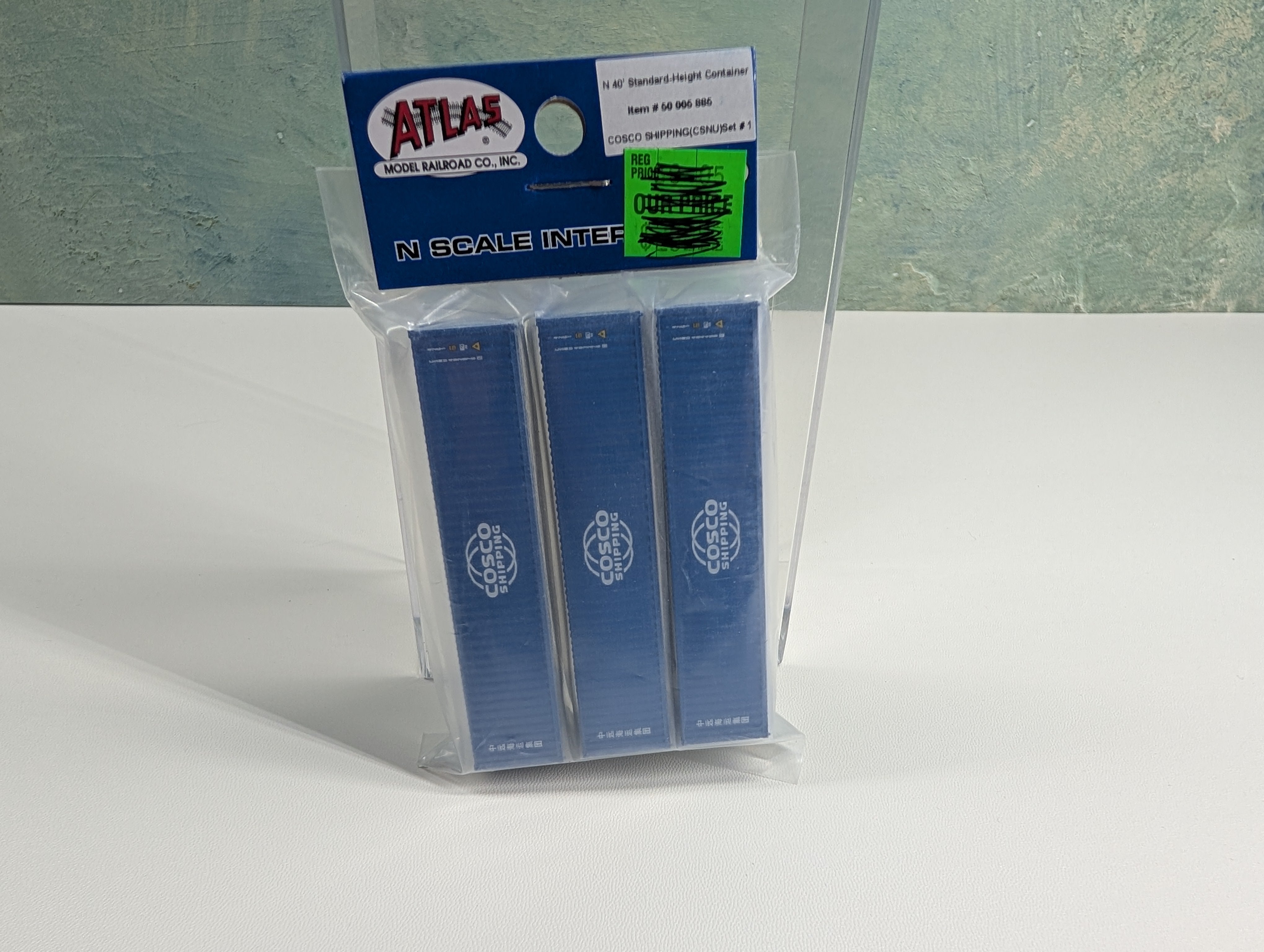Atlas 50005885 N Scale 40' Standard Container Cosco Shipping (3 pcs)