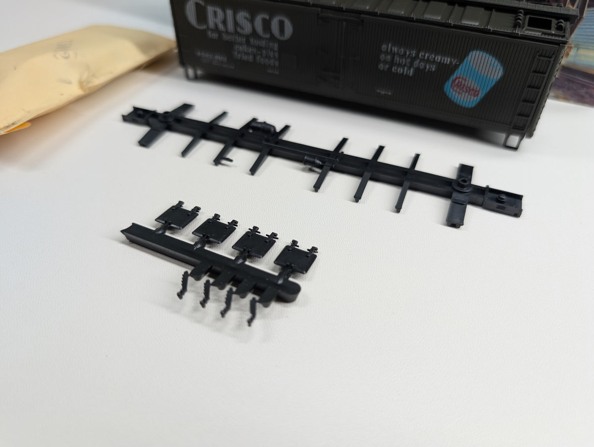 USED Athearn HO Scale 40' Wood Reefer Crisco FGRX #4183 KIT