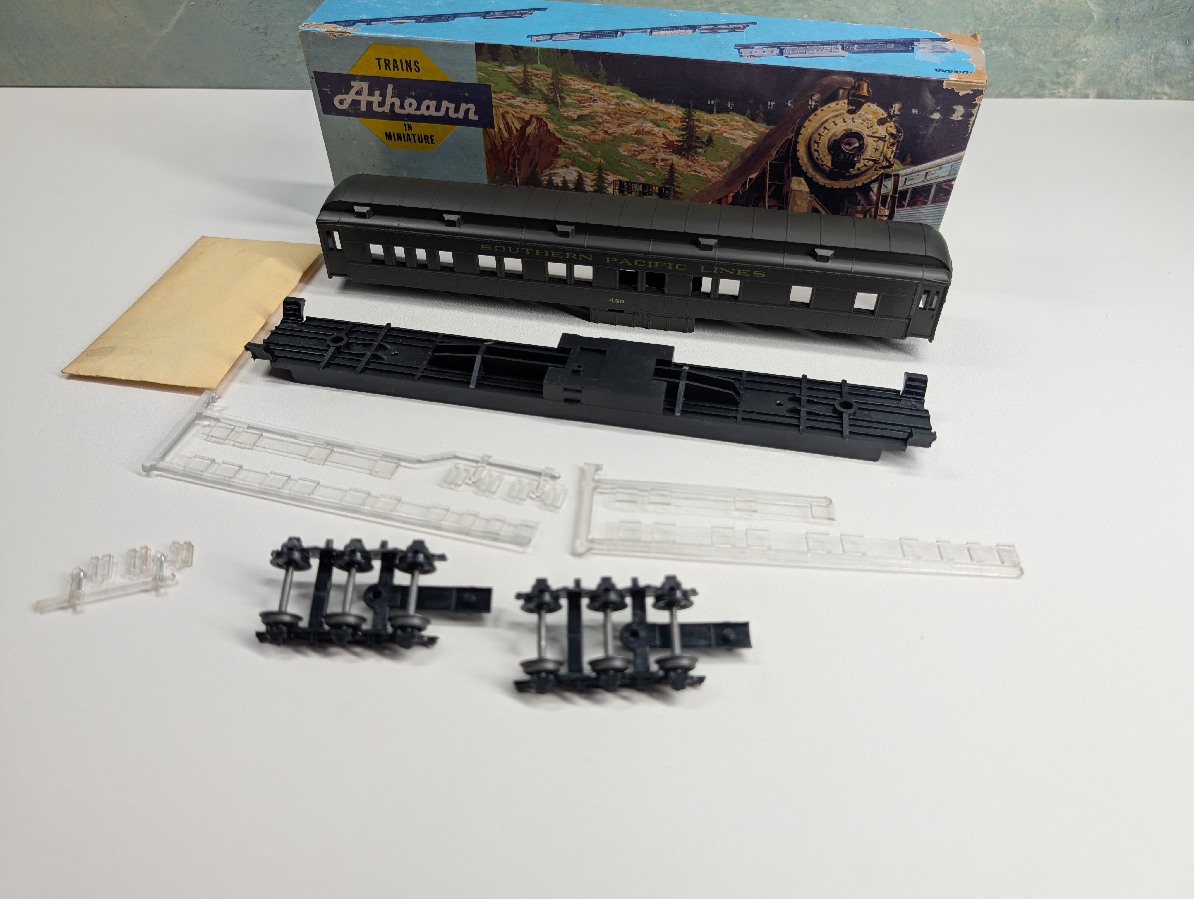 USED Athearn HO Scale Standard Pullman Passenger Car Southern Pacific Lines 459 KIT
